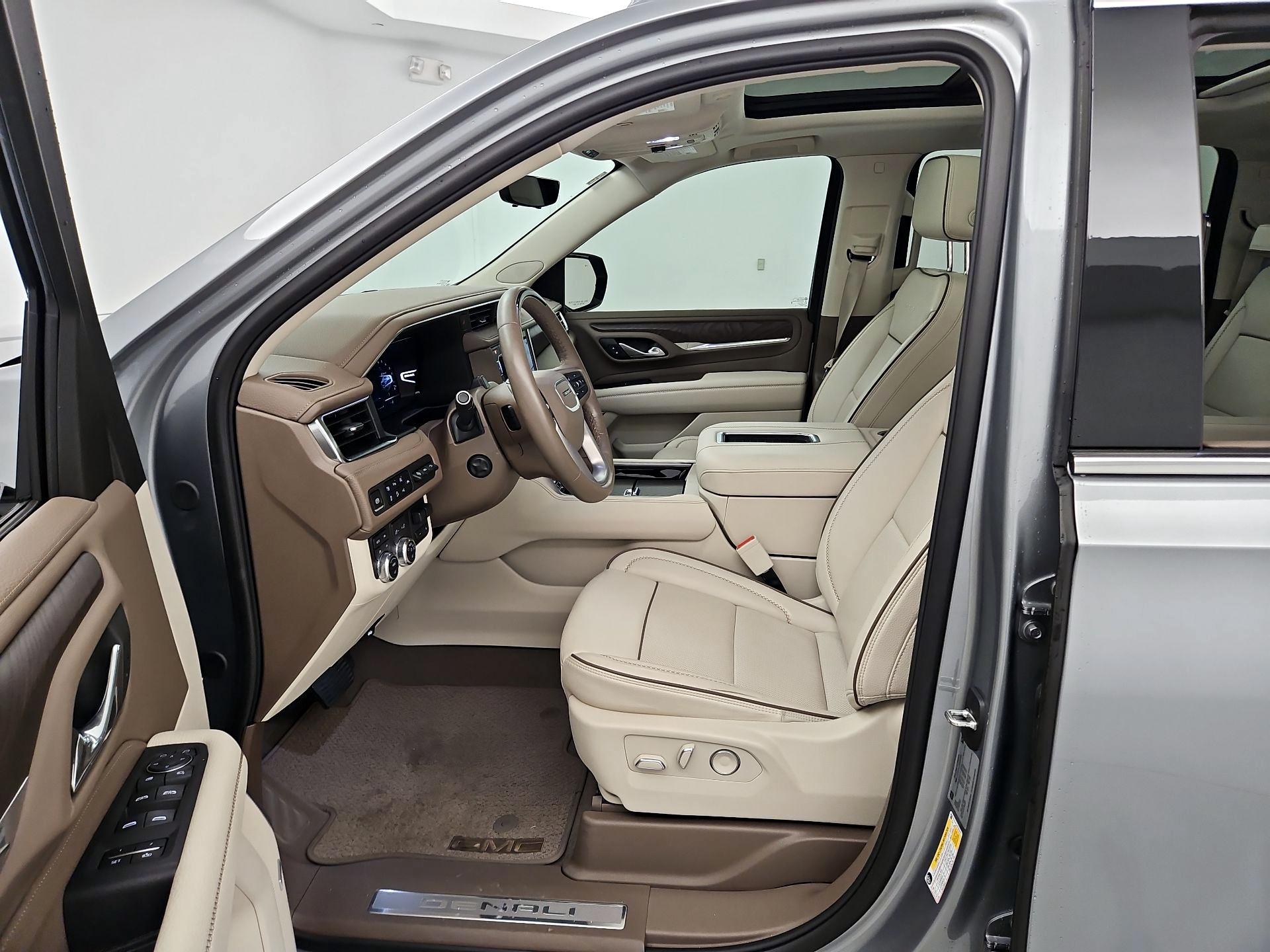 Thumbnail: 2024 GMC Yukon XL - 11