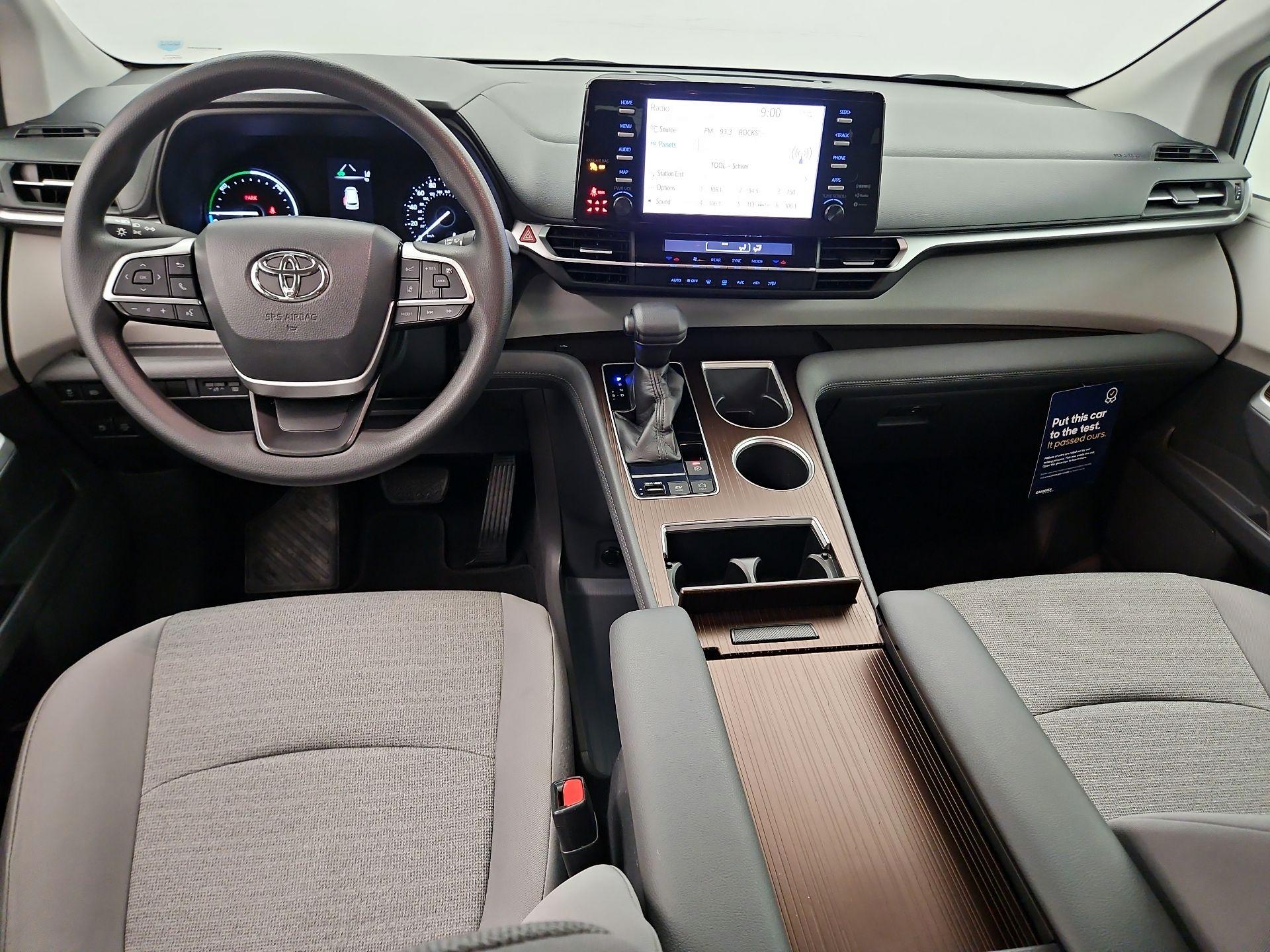 Thumbnail: 2021 Toyota Sienna - 9