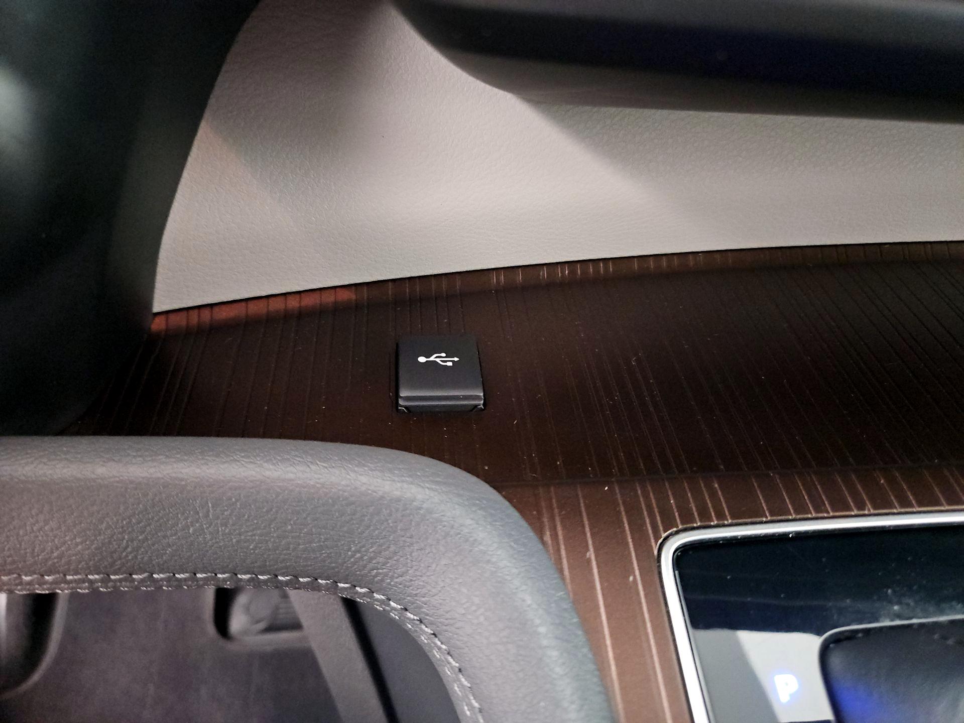 Thumbnail: 2021 Toyota Sienna - 18