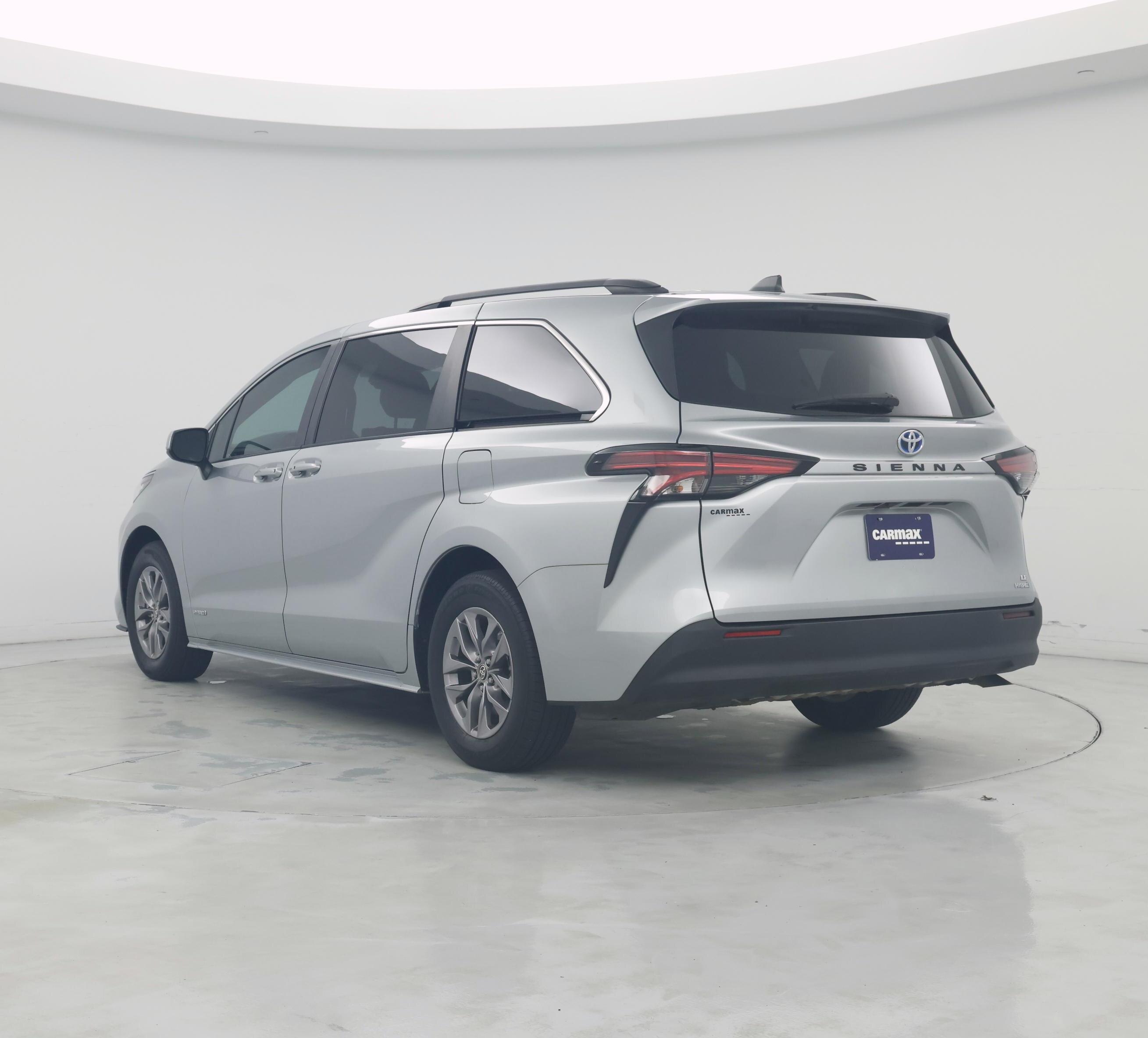 Thumbnail: 2021 Toyota Sienna - 2