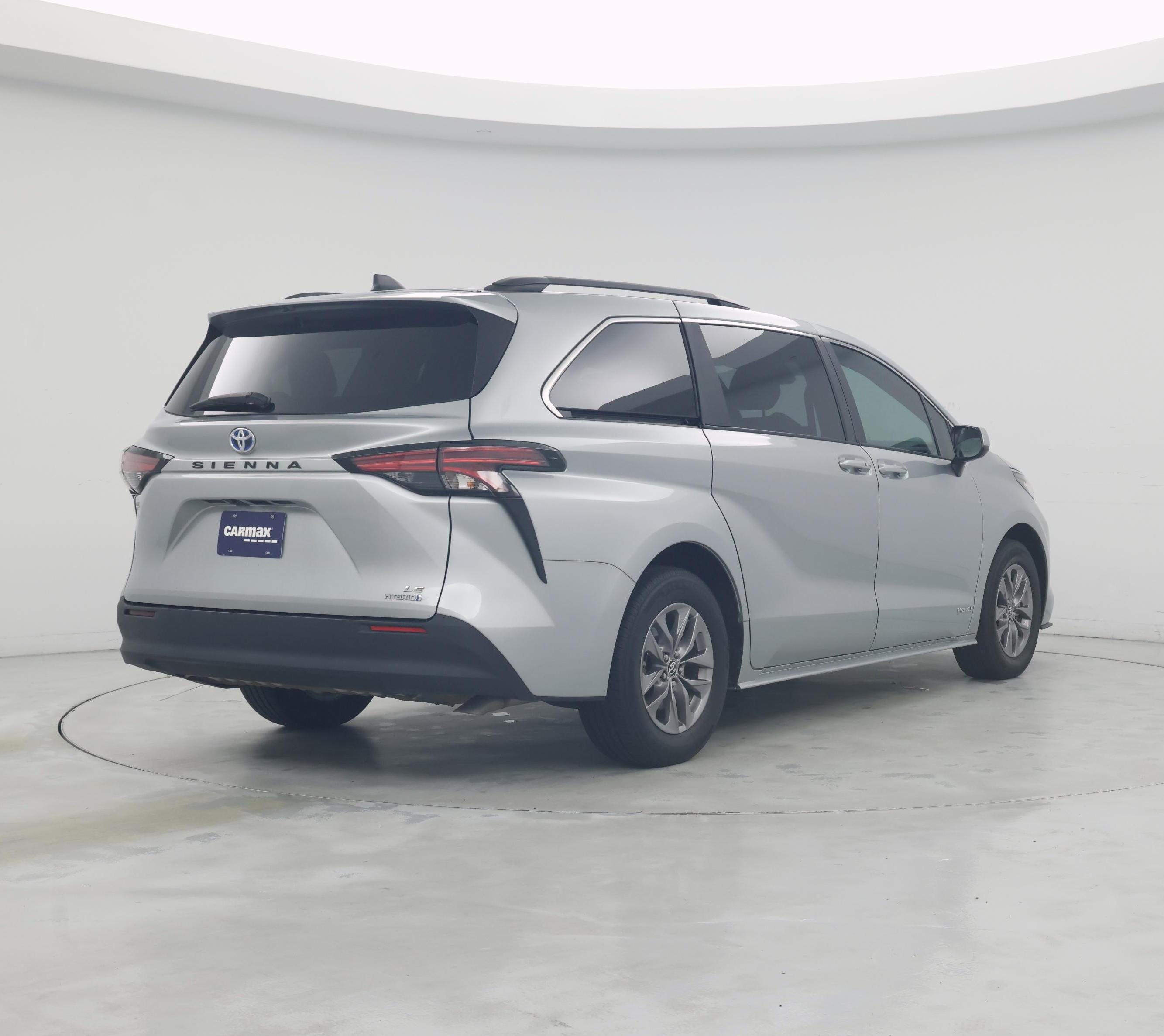 Thumbnail: 2021 Toyota Sienna - 8