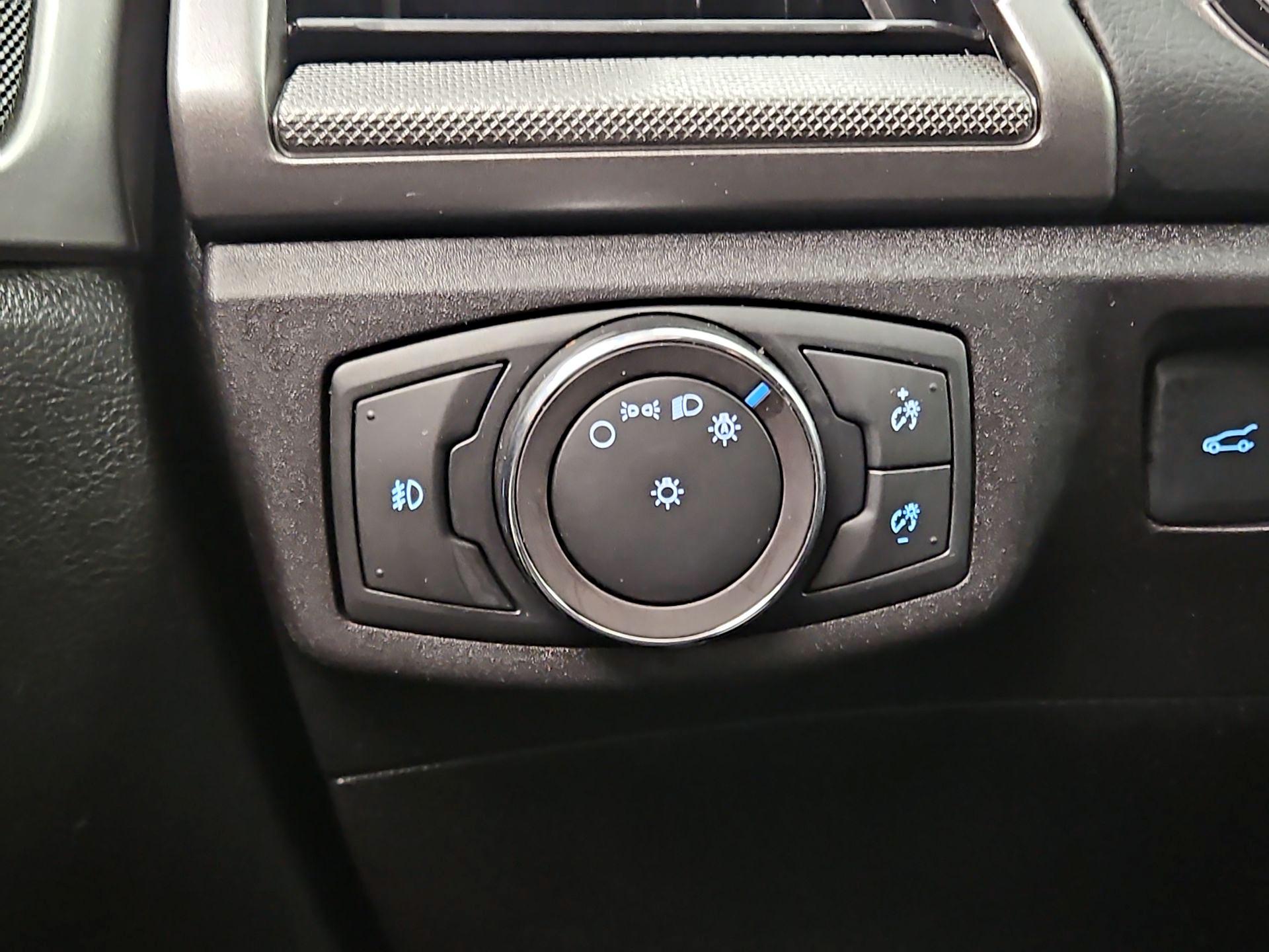 Thumbnail: 2019 Ford Fusion - 13