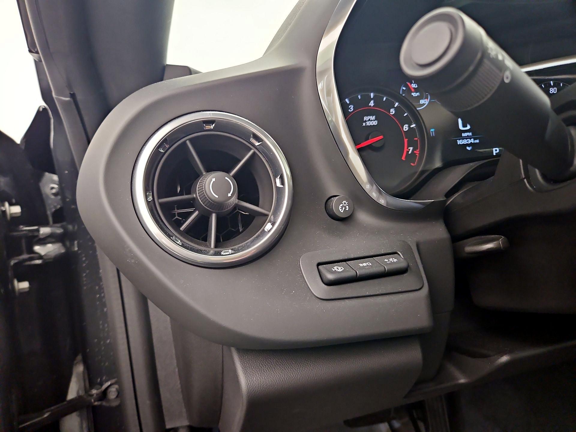 Thumbnail: 2017 Chevrolet Camaro - 13