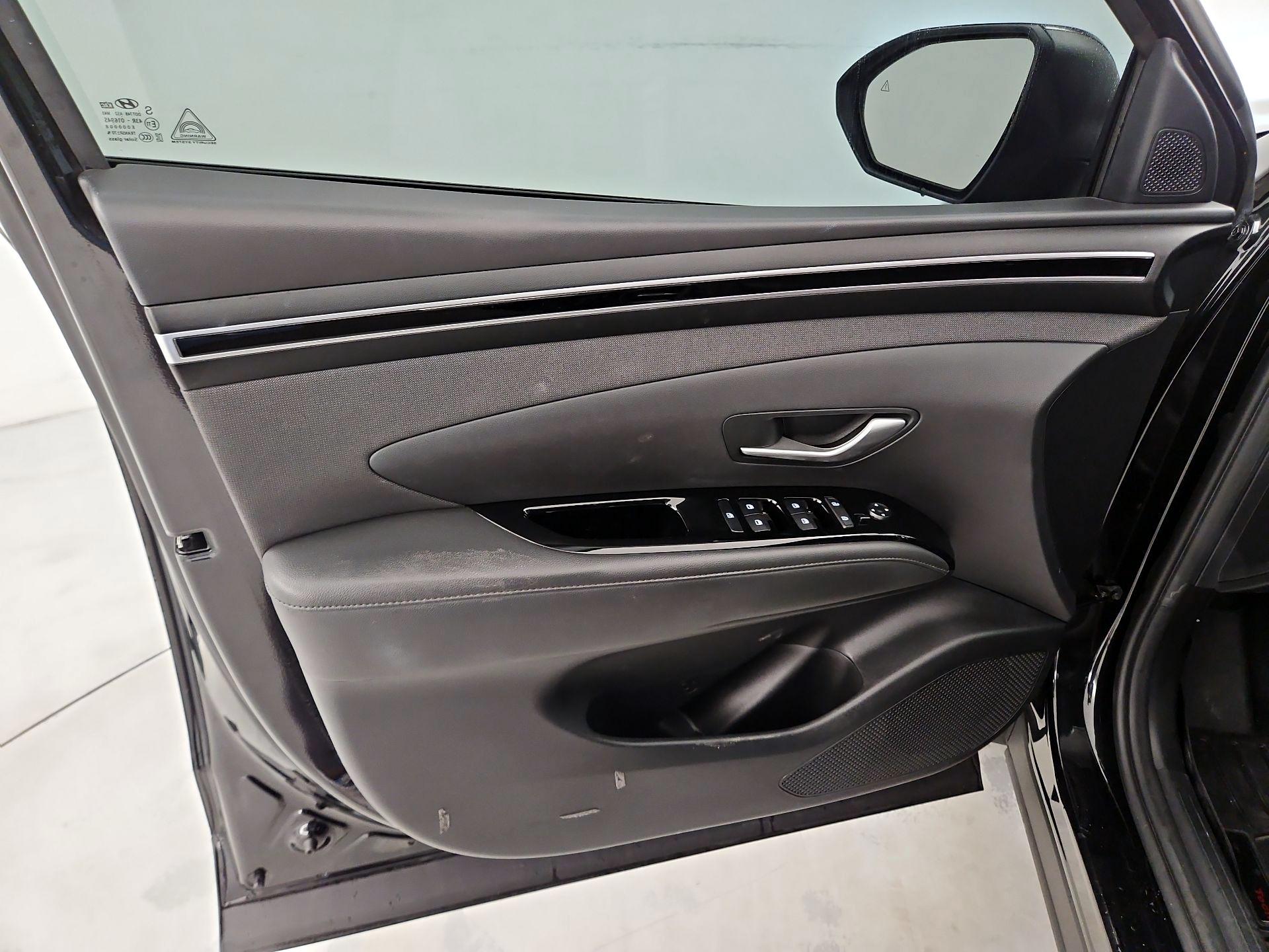 Thumbnail: 2022 Hyundai Santa Cruz - 12