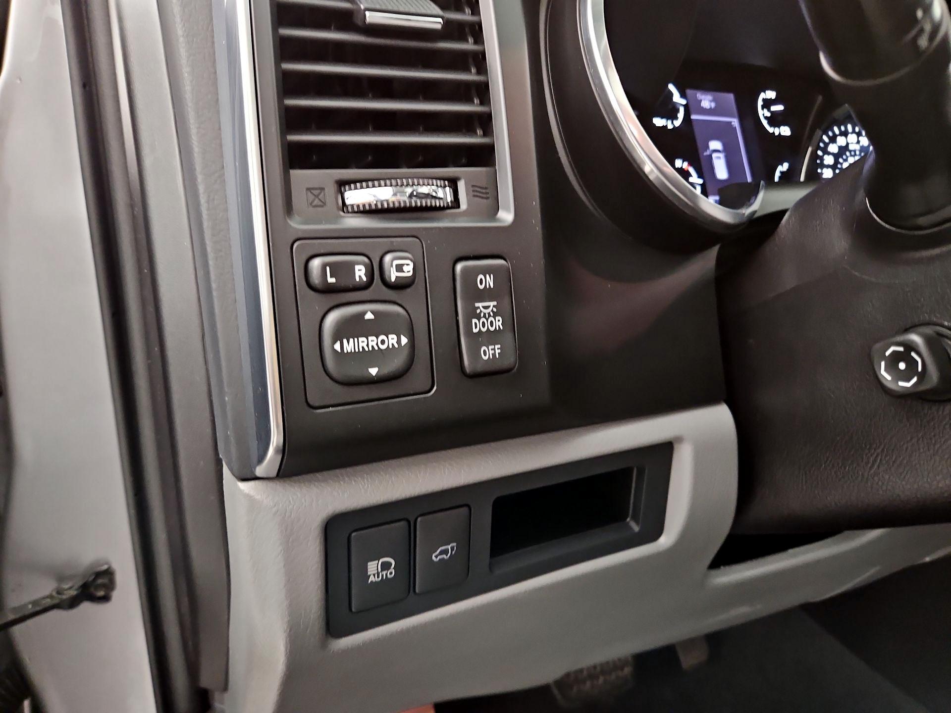 Thumbnail: 2019 Toyota Sequoia - 13