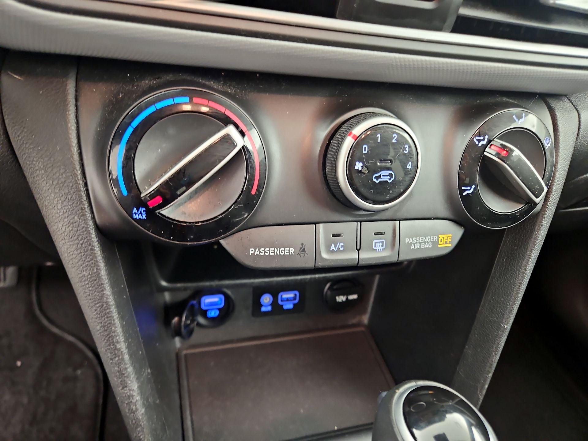 Thumbnail: 2021 Hyundai Kona - 16