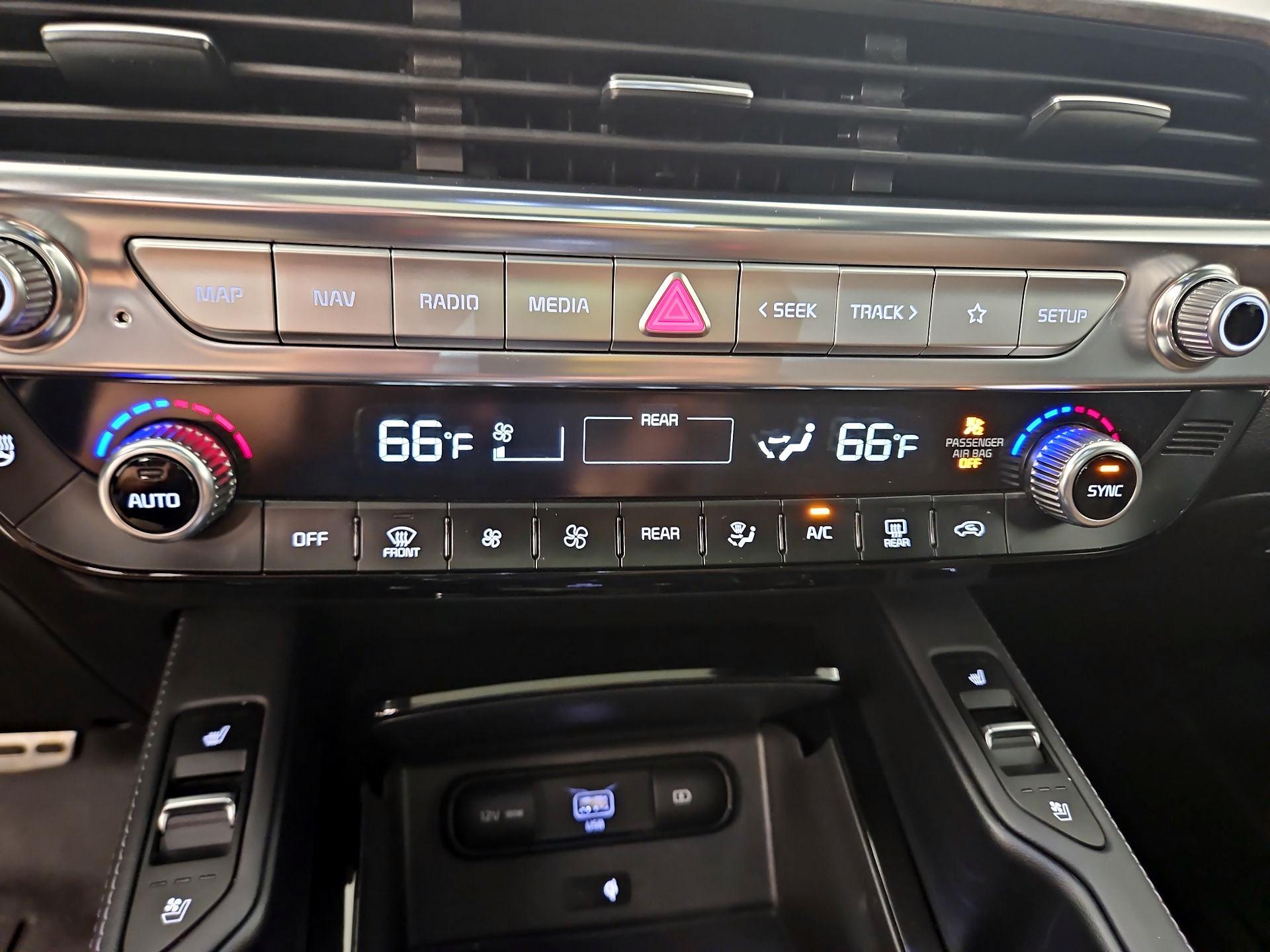 Thumbnail: 2022 Kia Telluride - 17