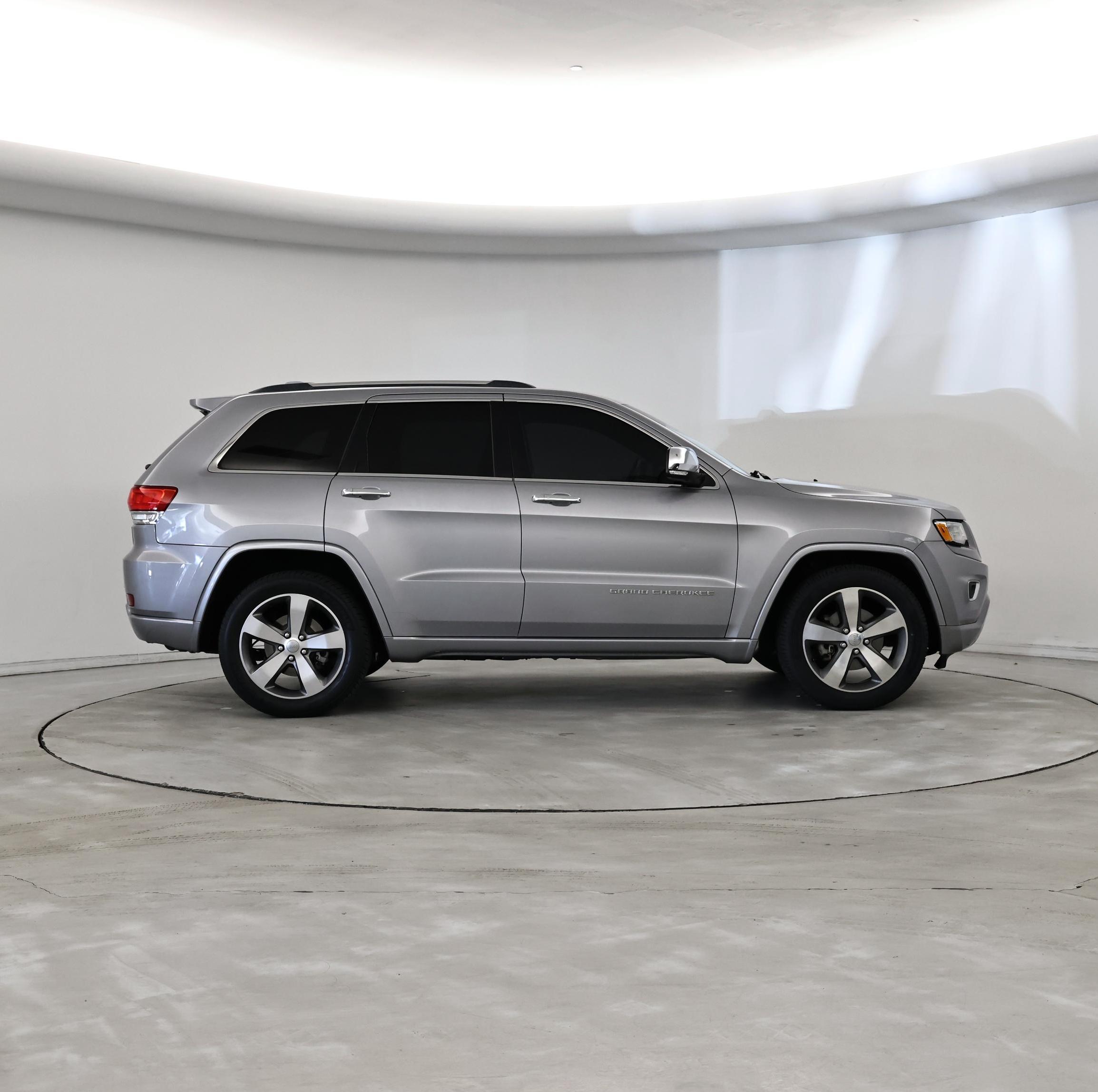 Thumbnail: 2015 Jeep Grand Cherokee - 7