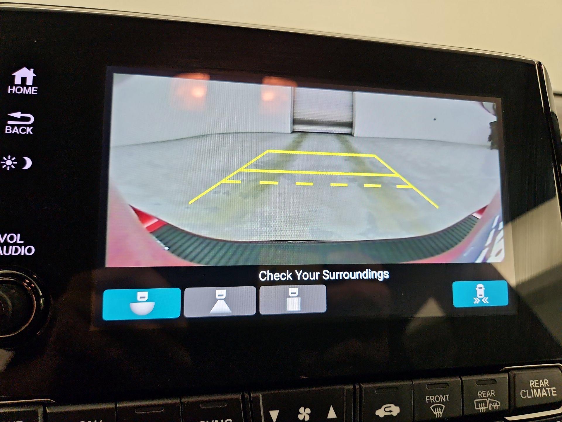 Thumbnail: 2023 Honda Odyssey - 14