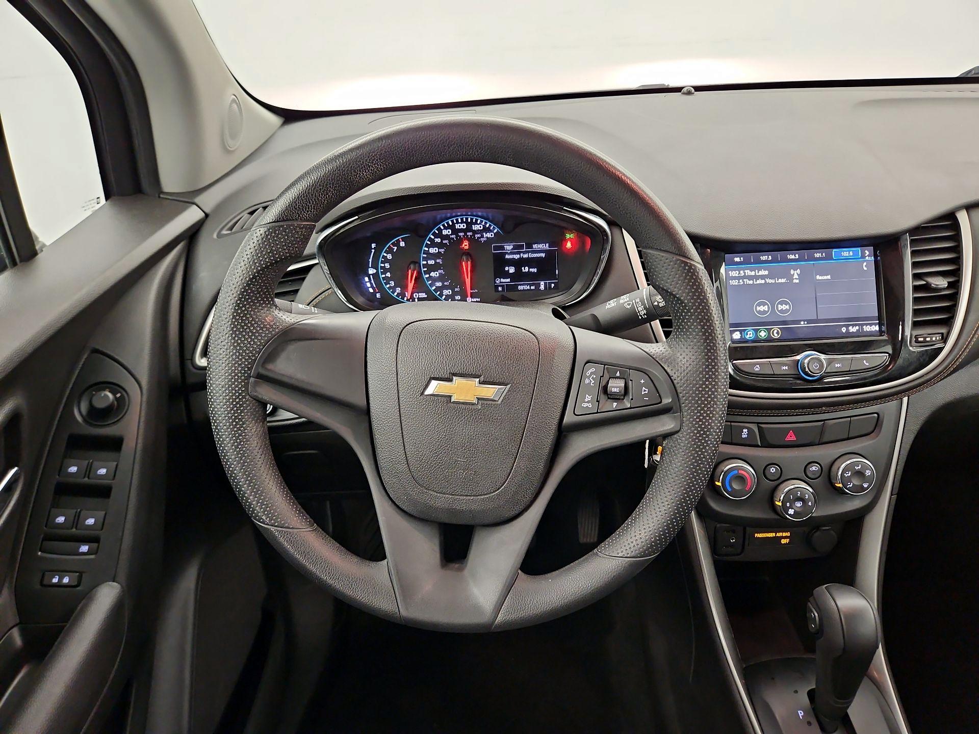 Thumbnail: 2018 Chevrolet Trax - 10