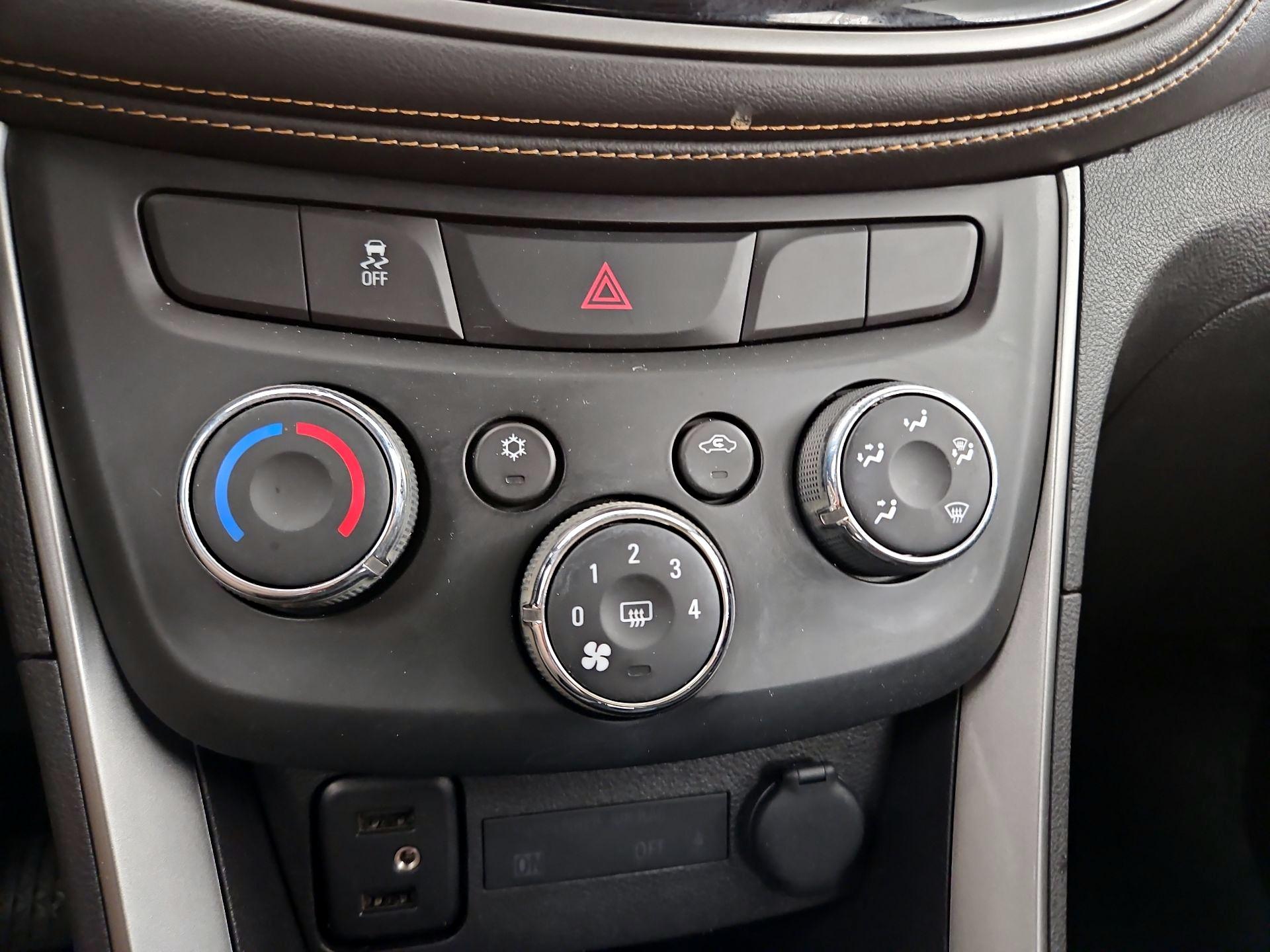 Thumbnail: 2018 Chevrolet Trax - 16