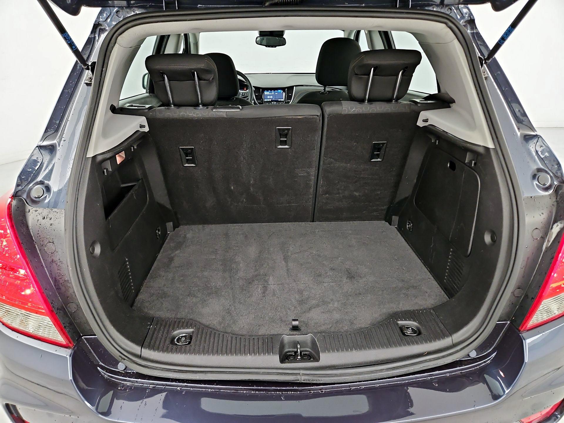 Thumbnail: 2018 Chevrolet Trax - 20