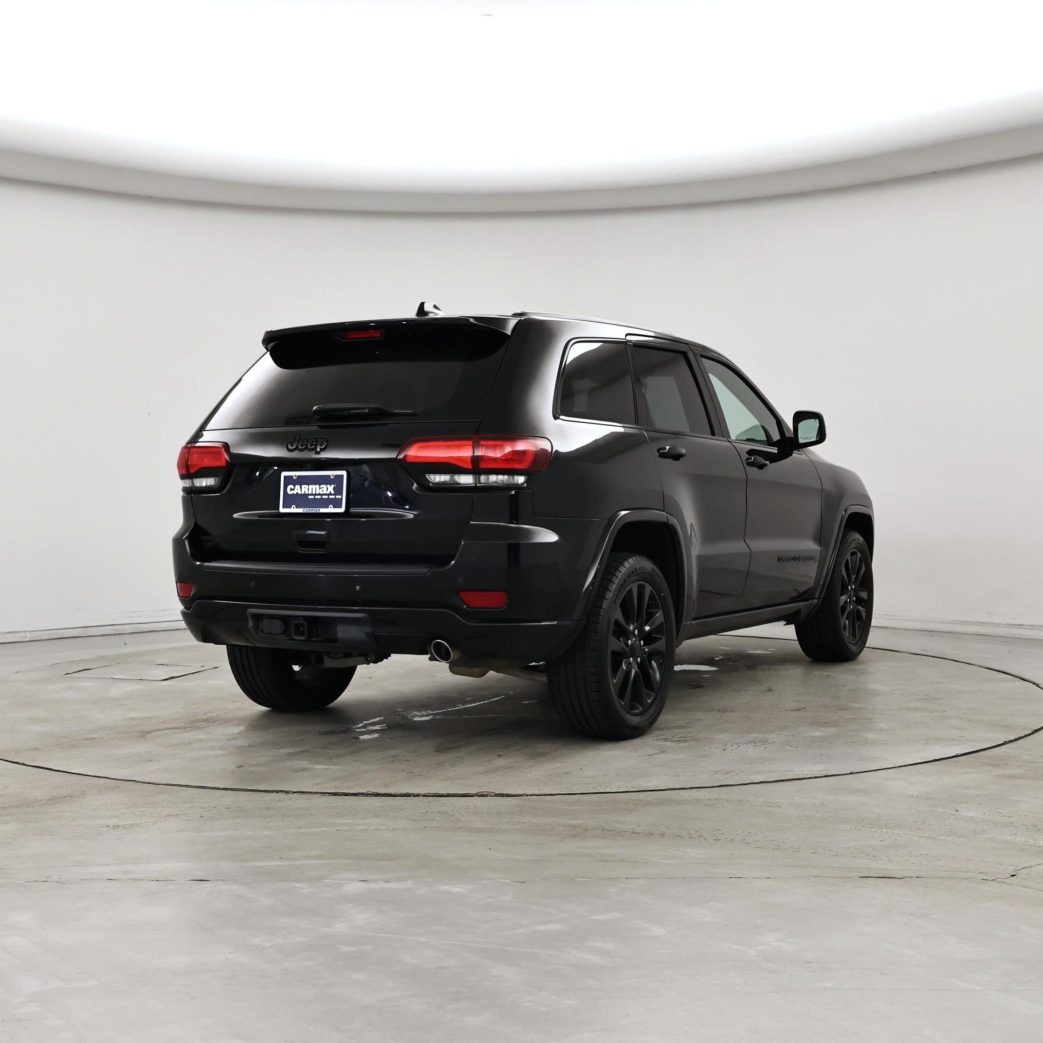 Thumbnail: 2019 Jeep Grand Cherokee - 8