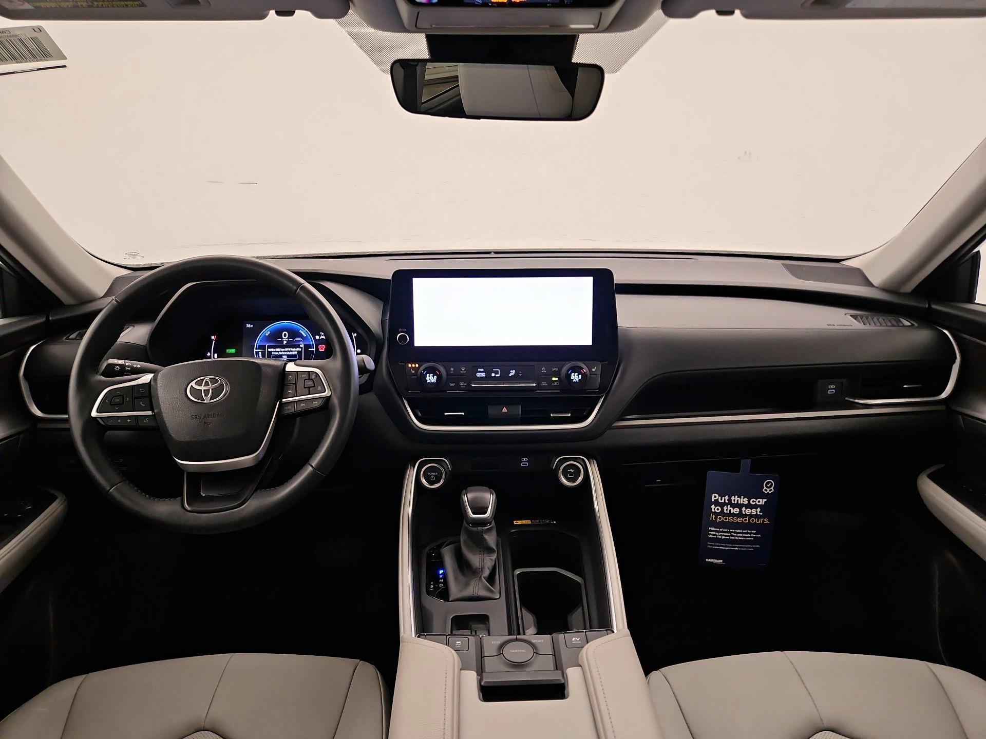 Thumbnail: 2024 Toyota Highlander - 9