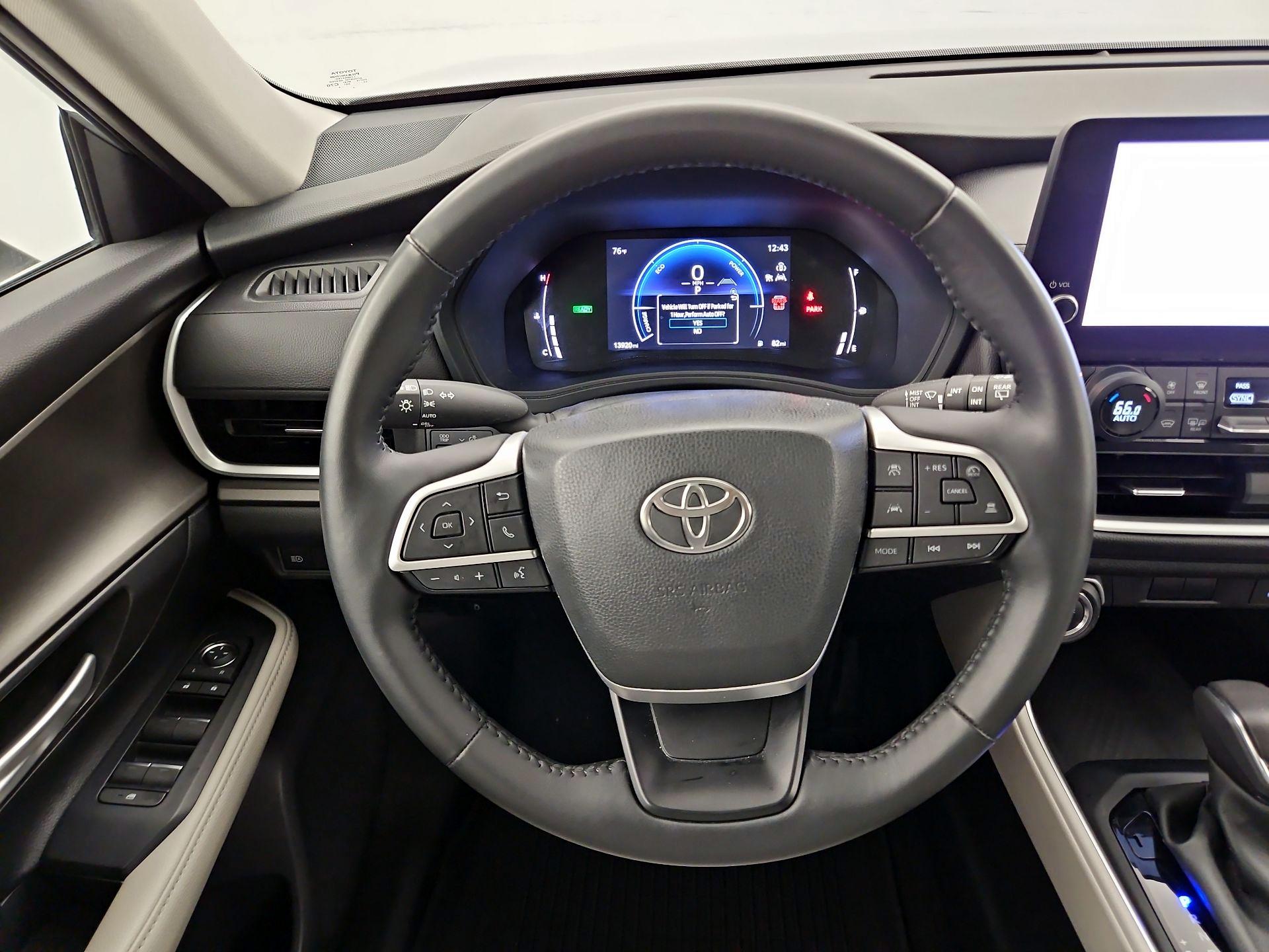 Thumbnail: 2024 Toyota Highlander - 10