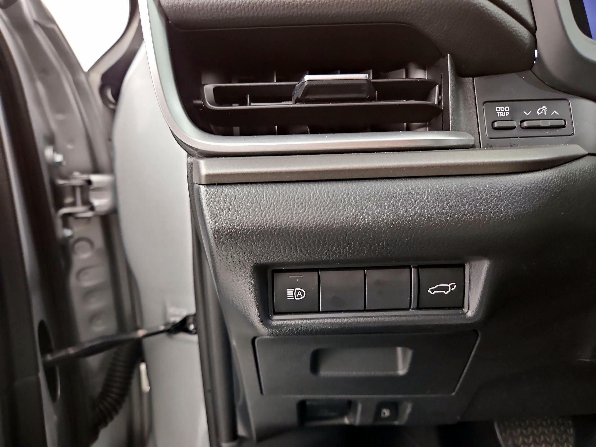 Thumbnail: 2024 Toyota Highlander - 13