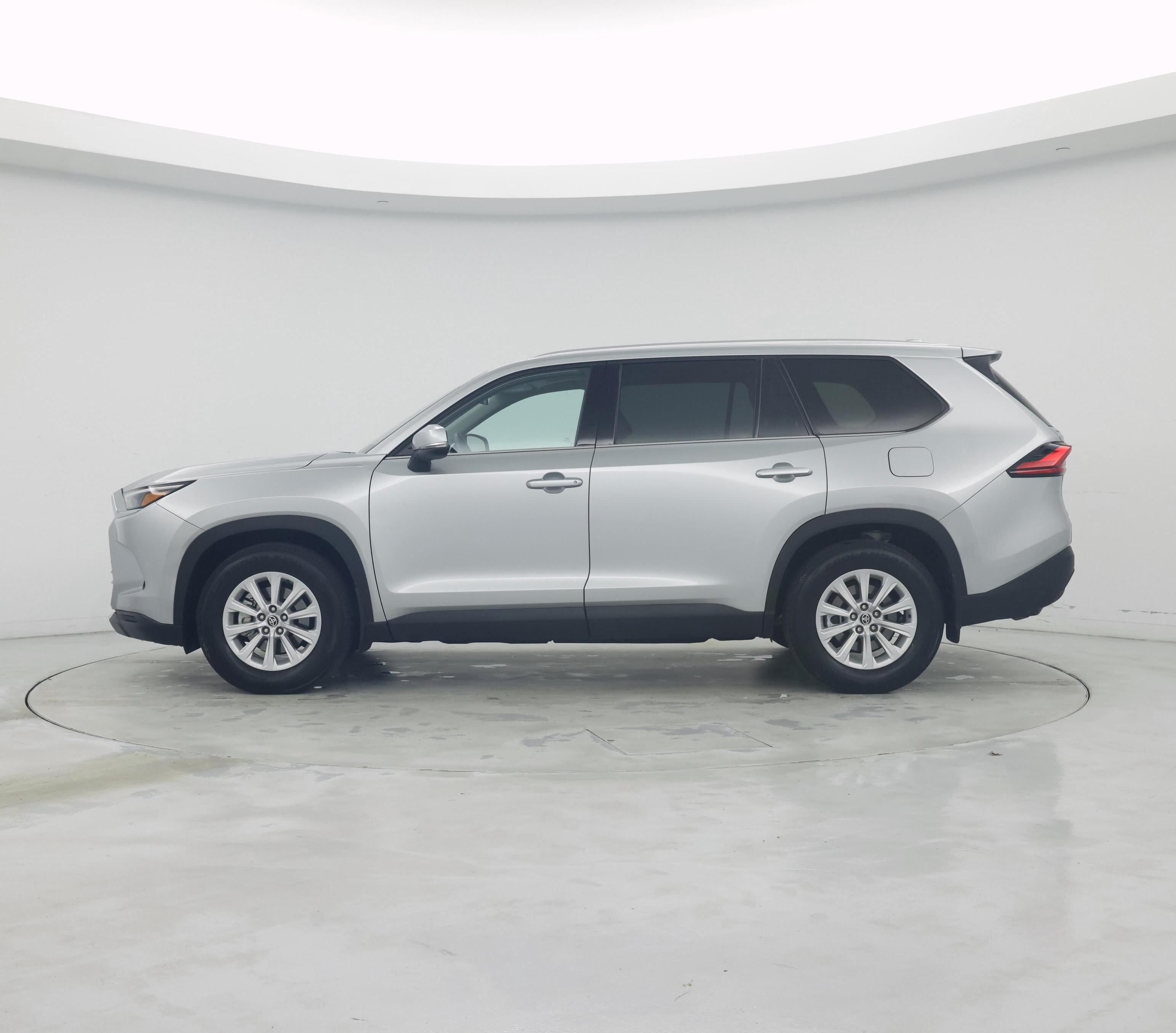 Thumbnail: 2024 Toyota Highlander - 3