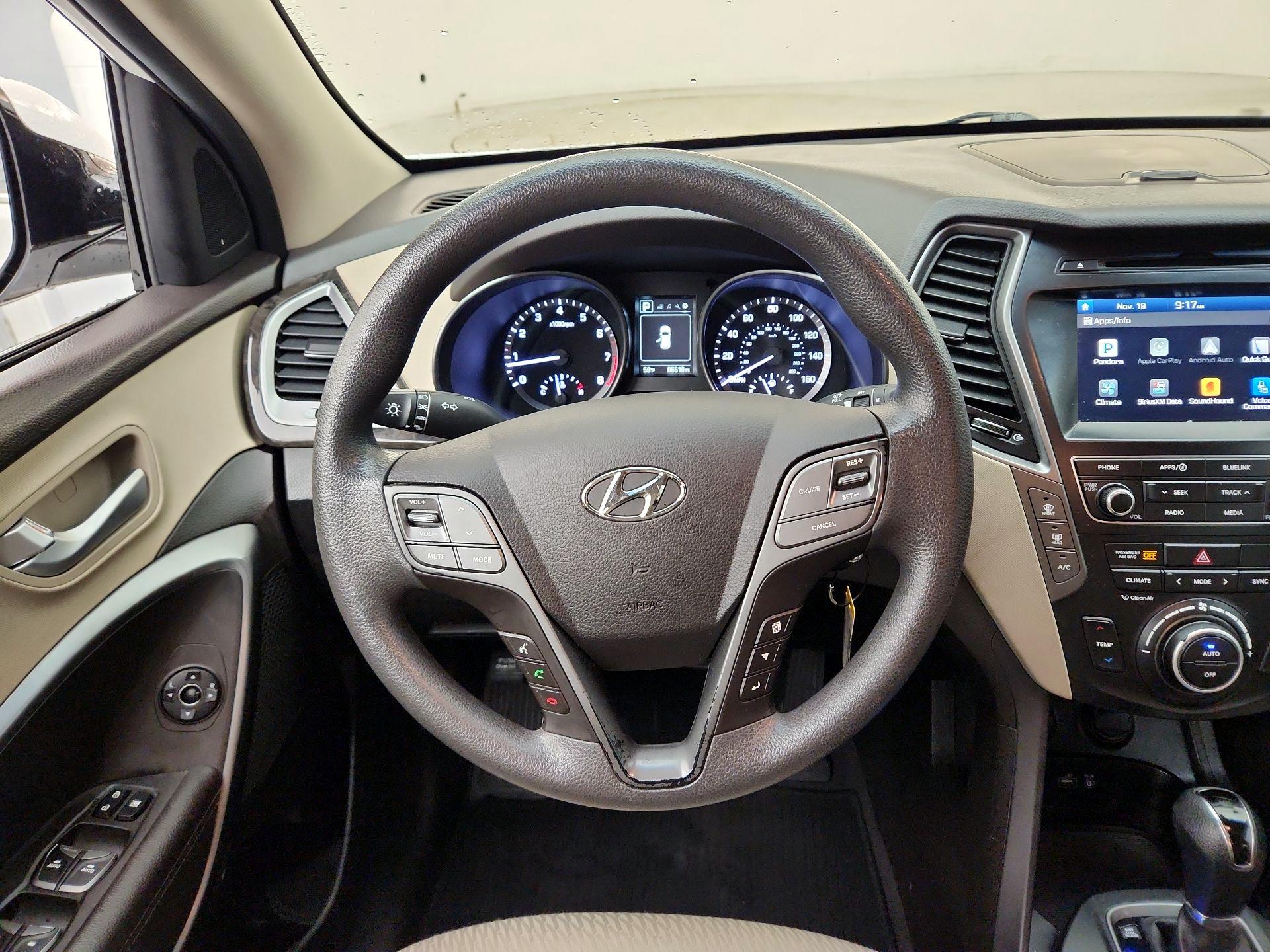 Thumbnail: 2017 Hyundai Santa Fe - 10