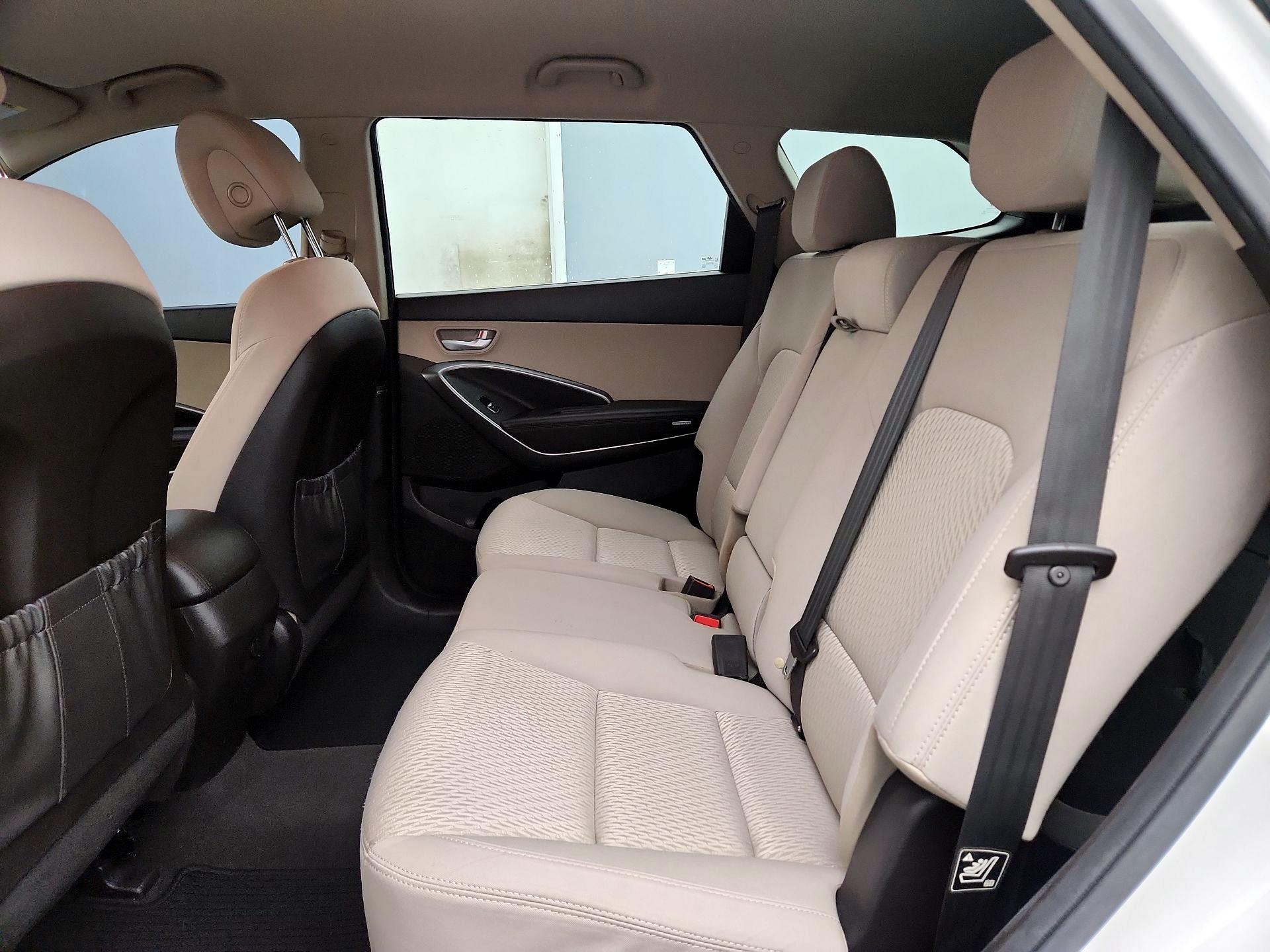 Thumbnail: 2017 Hyundai Santa Fe - 20