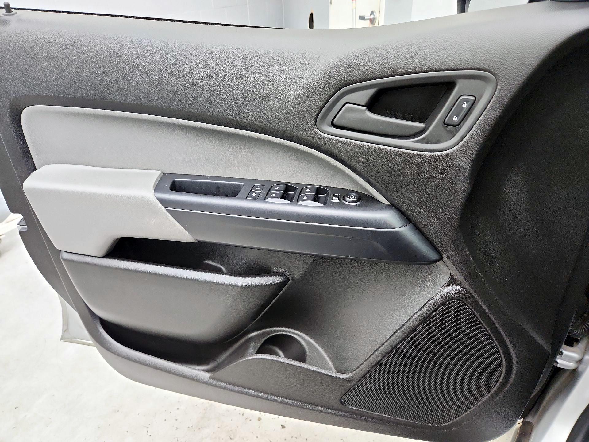 Thumbnail: 2016 Chevrolet Colorado - 12