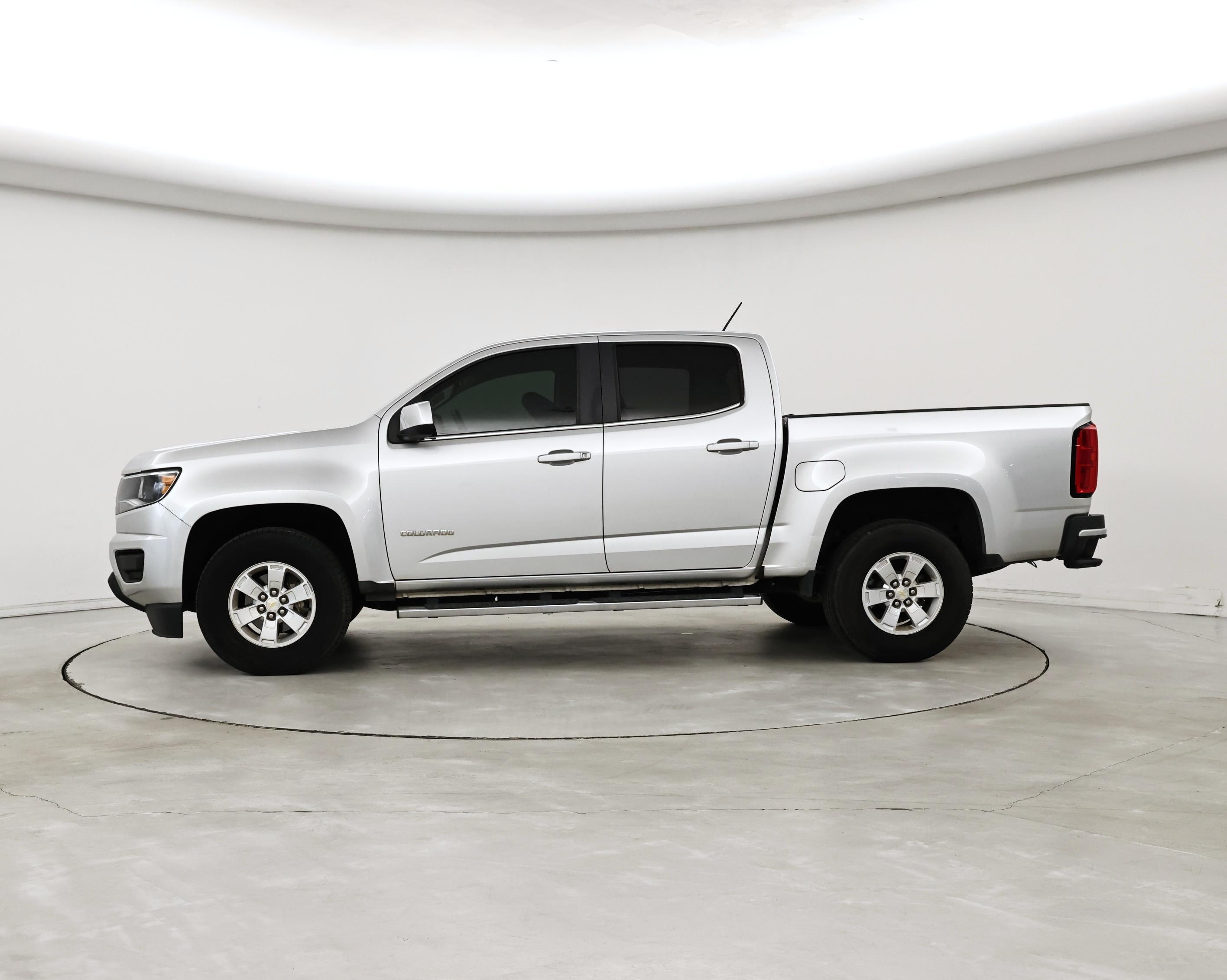 Thumbnail: 2016 Chevrolet Colorado - 3