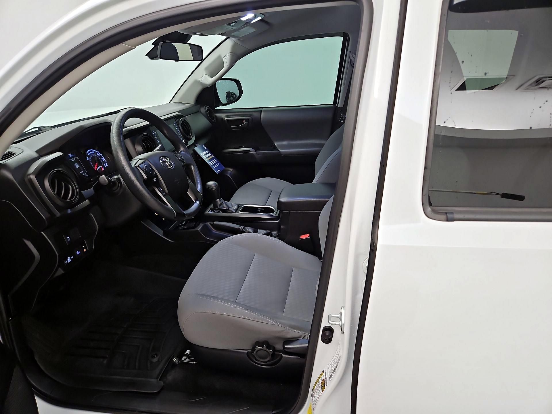 Thumbnail: 2021 Toyota Tacoma - 11