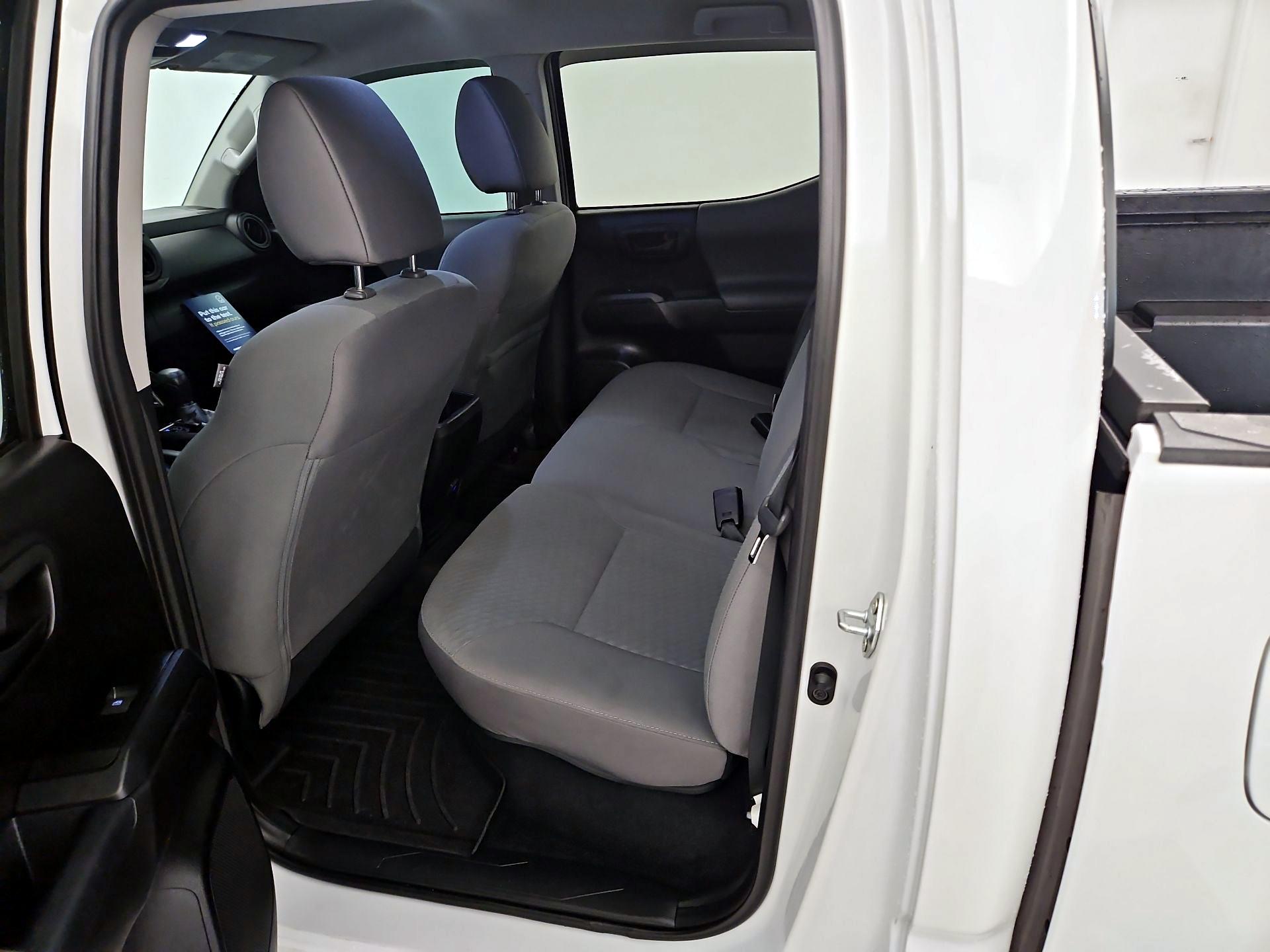 Thumbnail: 2021 Toyota Tacoma - 19