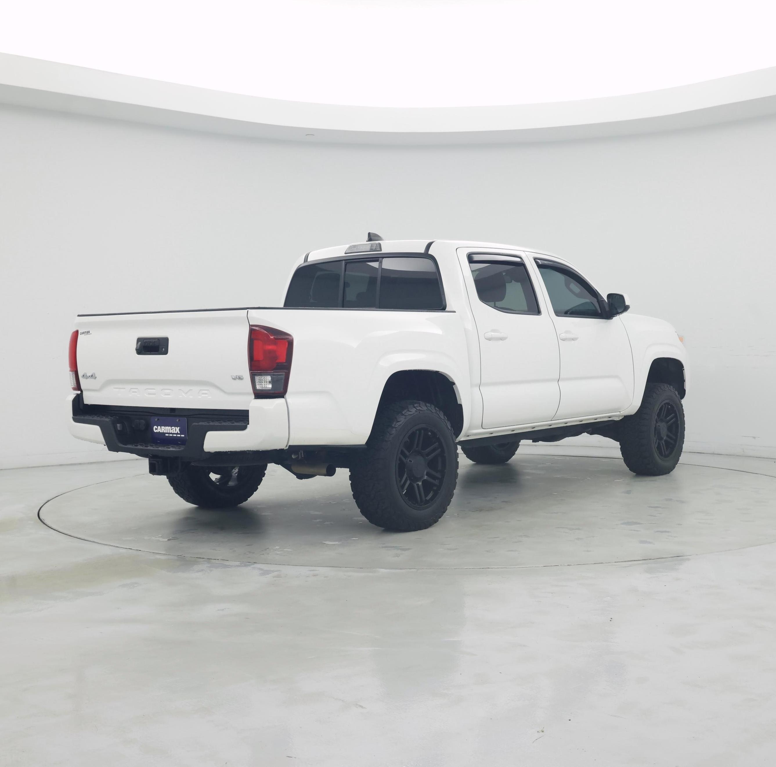 Thumbnail: 2021 Toyota Tacoma - 8