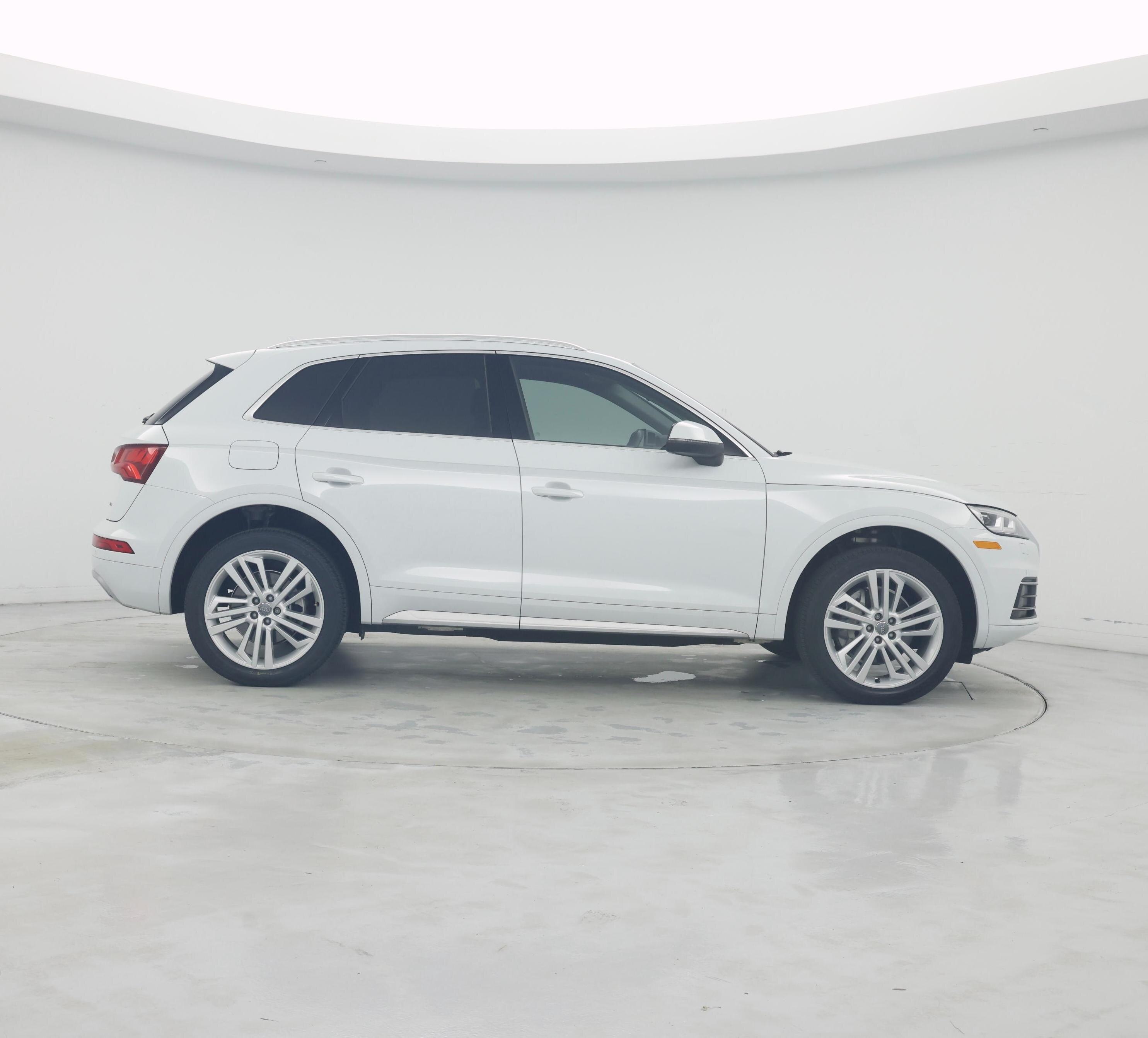 Thumbnail: 2020 Audi Q5 - 7
