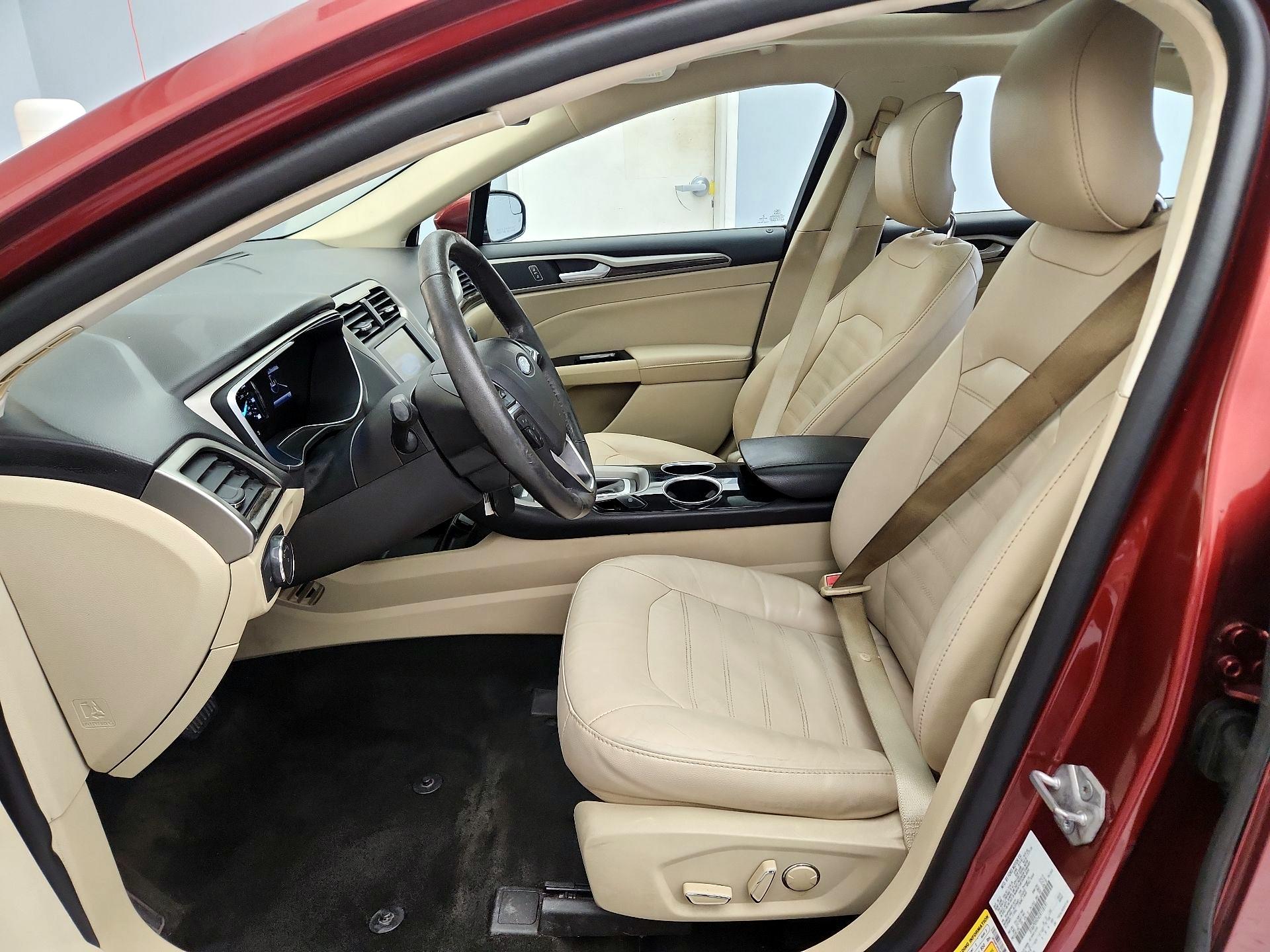 Thumbnail: 2014 Ford Fusion - 11