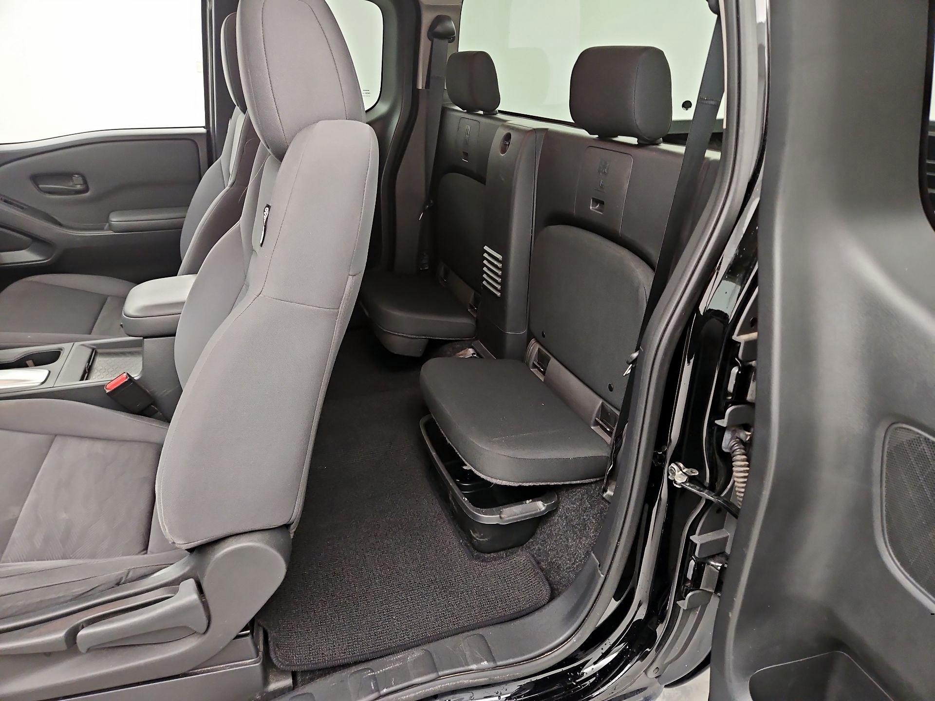 Thumbnail: 2022 Nissan Frontier - 19