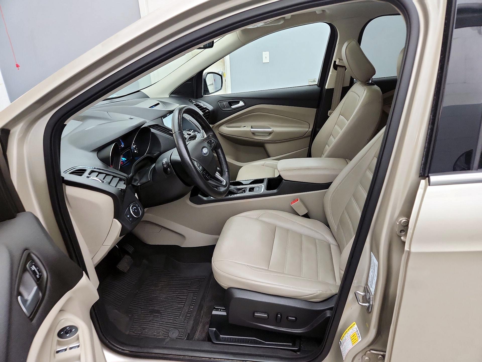 Thumbnail: 2018 Ford Escape - 11