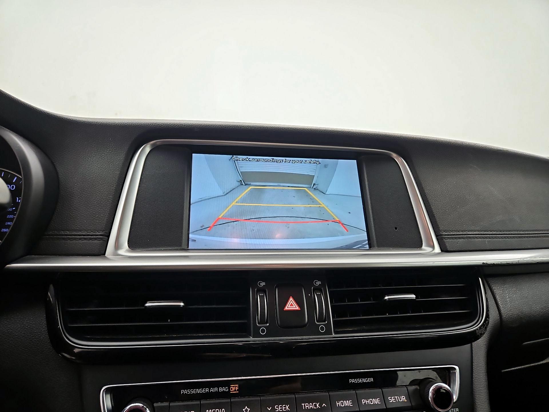 Thumbnail: 2020 Kia Optima - 14