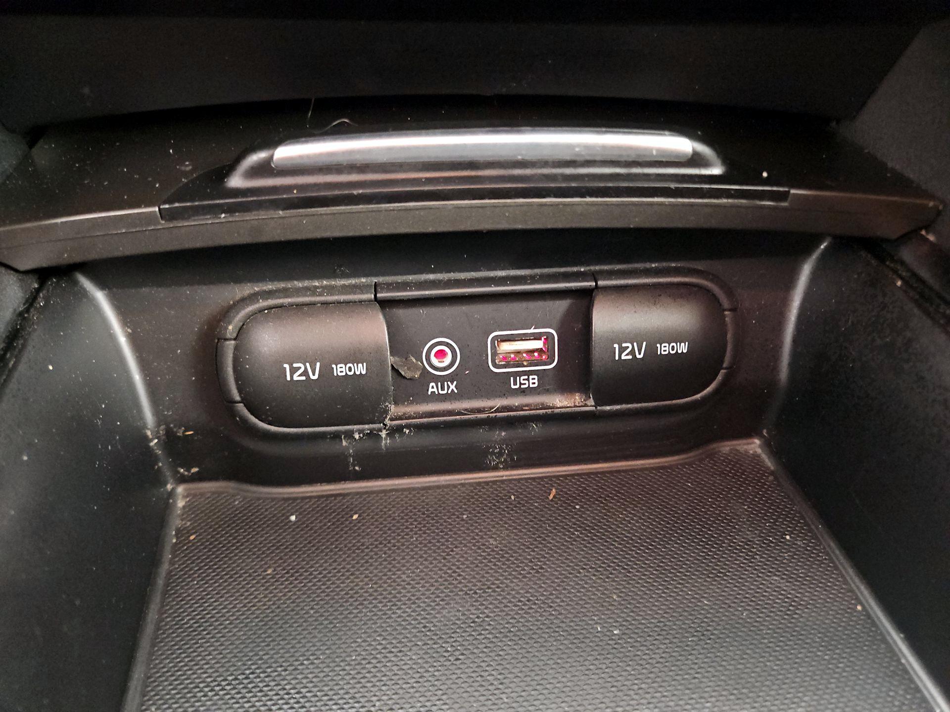 Thumbnail: 2020 Kia Optima - 18