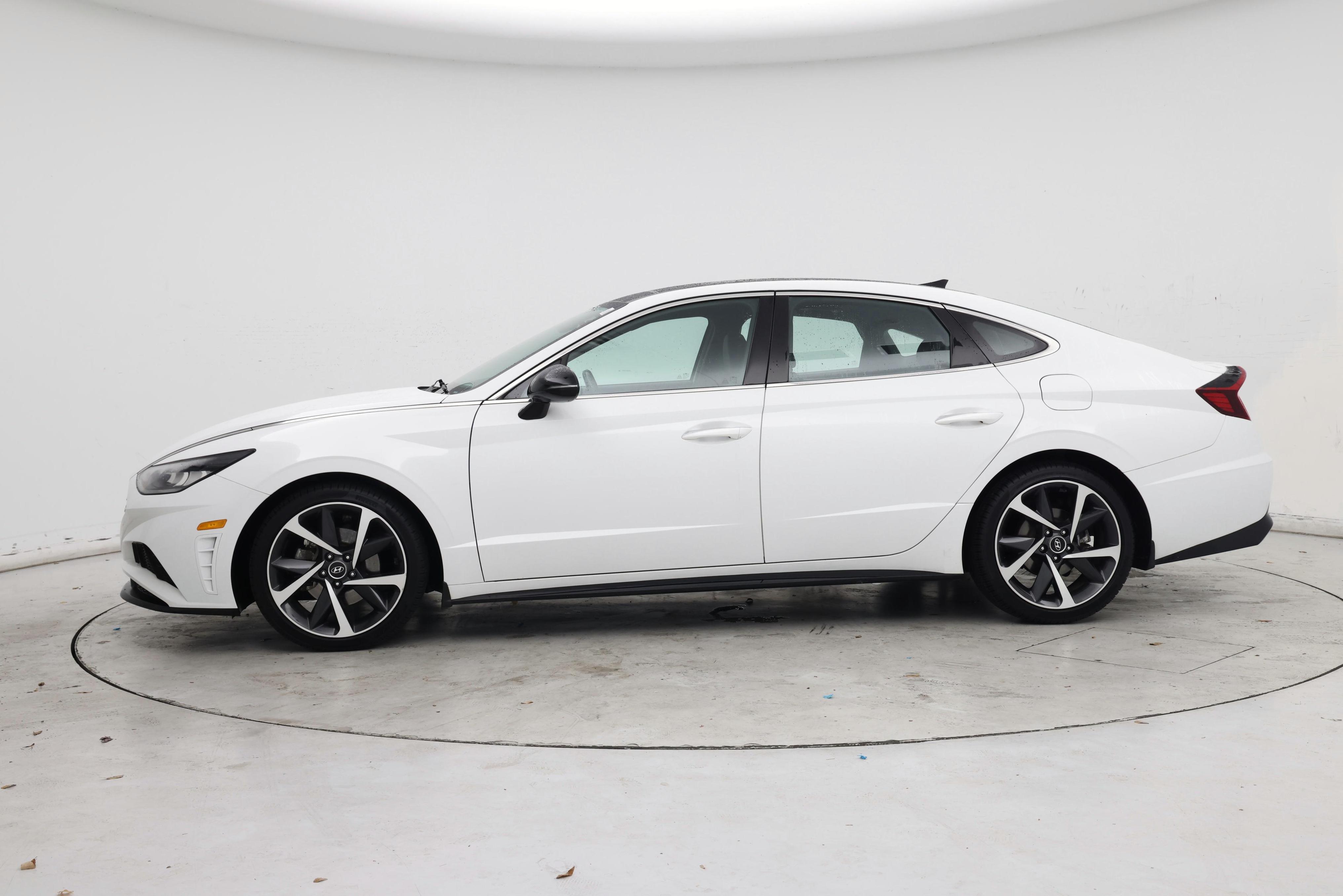 Thumbnail: 2022 Hyundai Sonata - 3