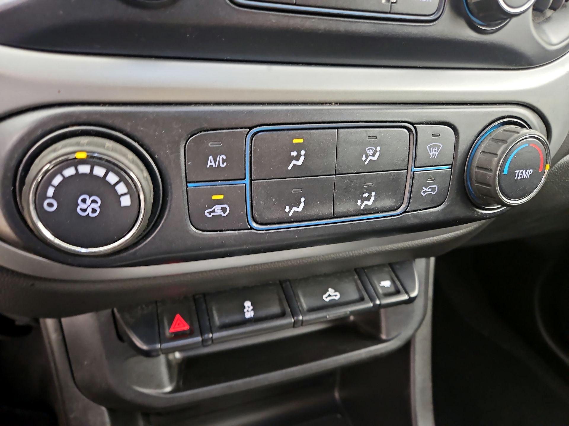 Thumbnail: 2020 Chevrolet Colorado - 16