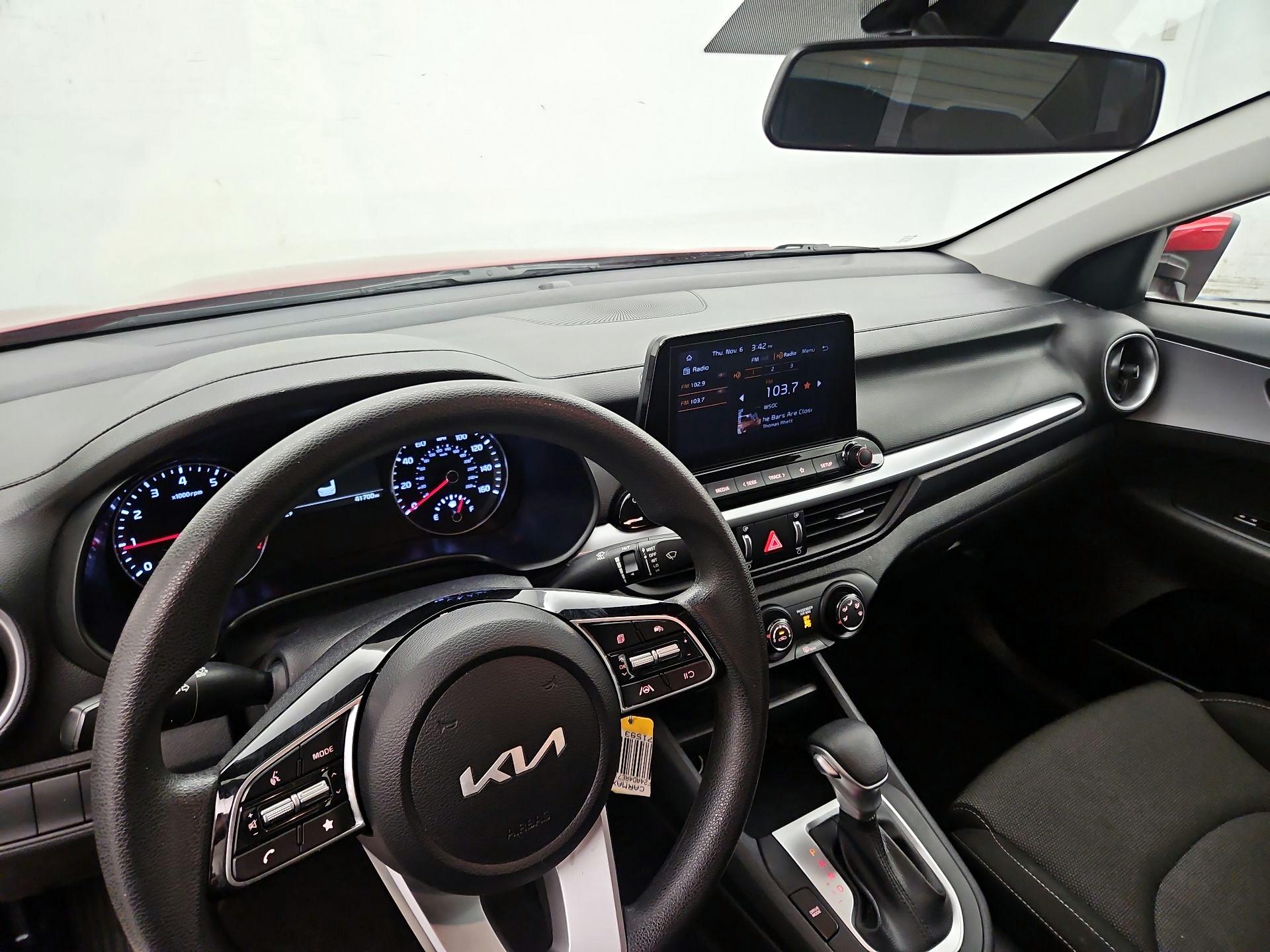 Thumbnail: 2024 Kia Forte - 9