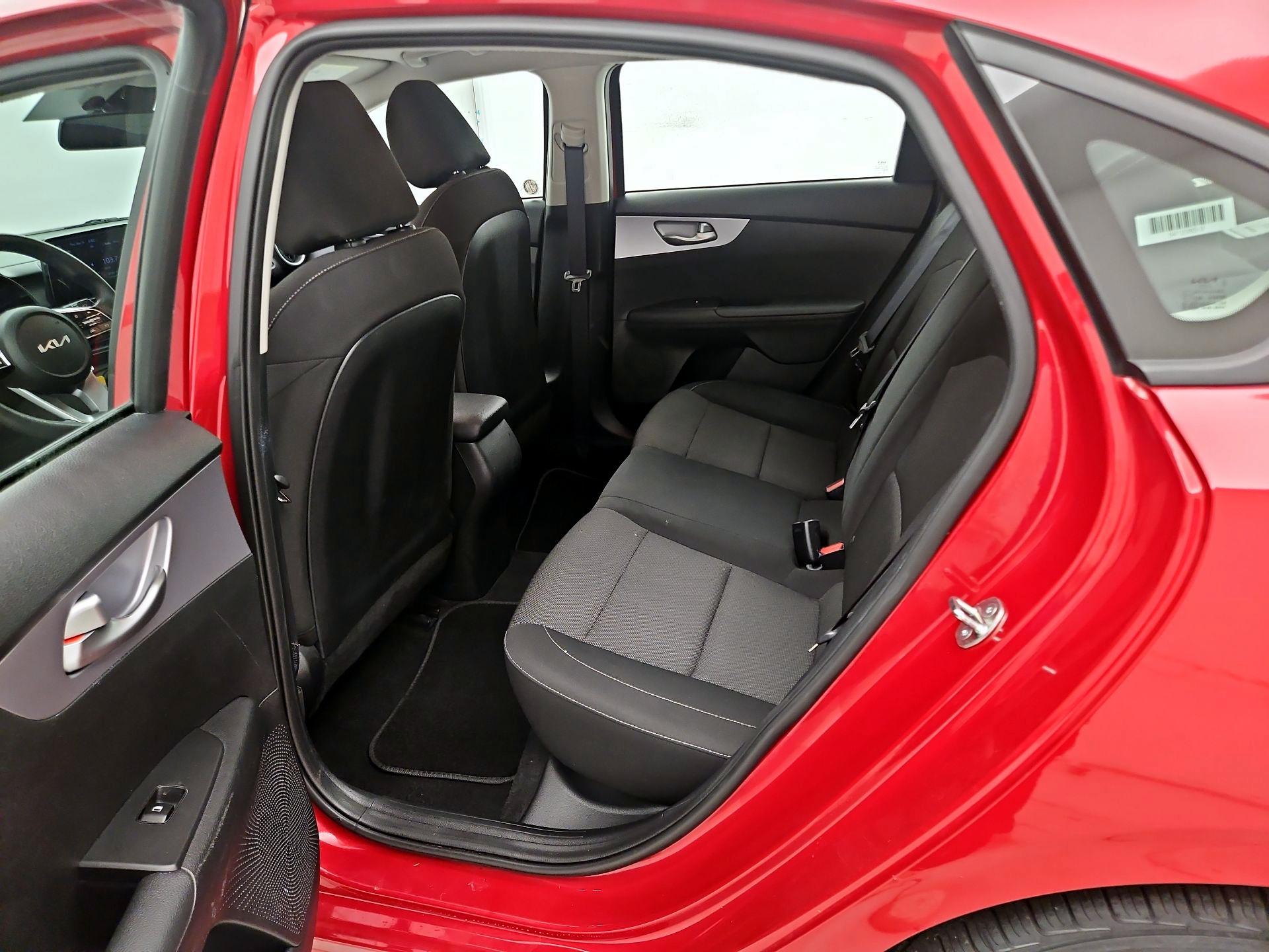 Thumbnail: 2024 Kia Forte - 19