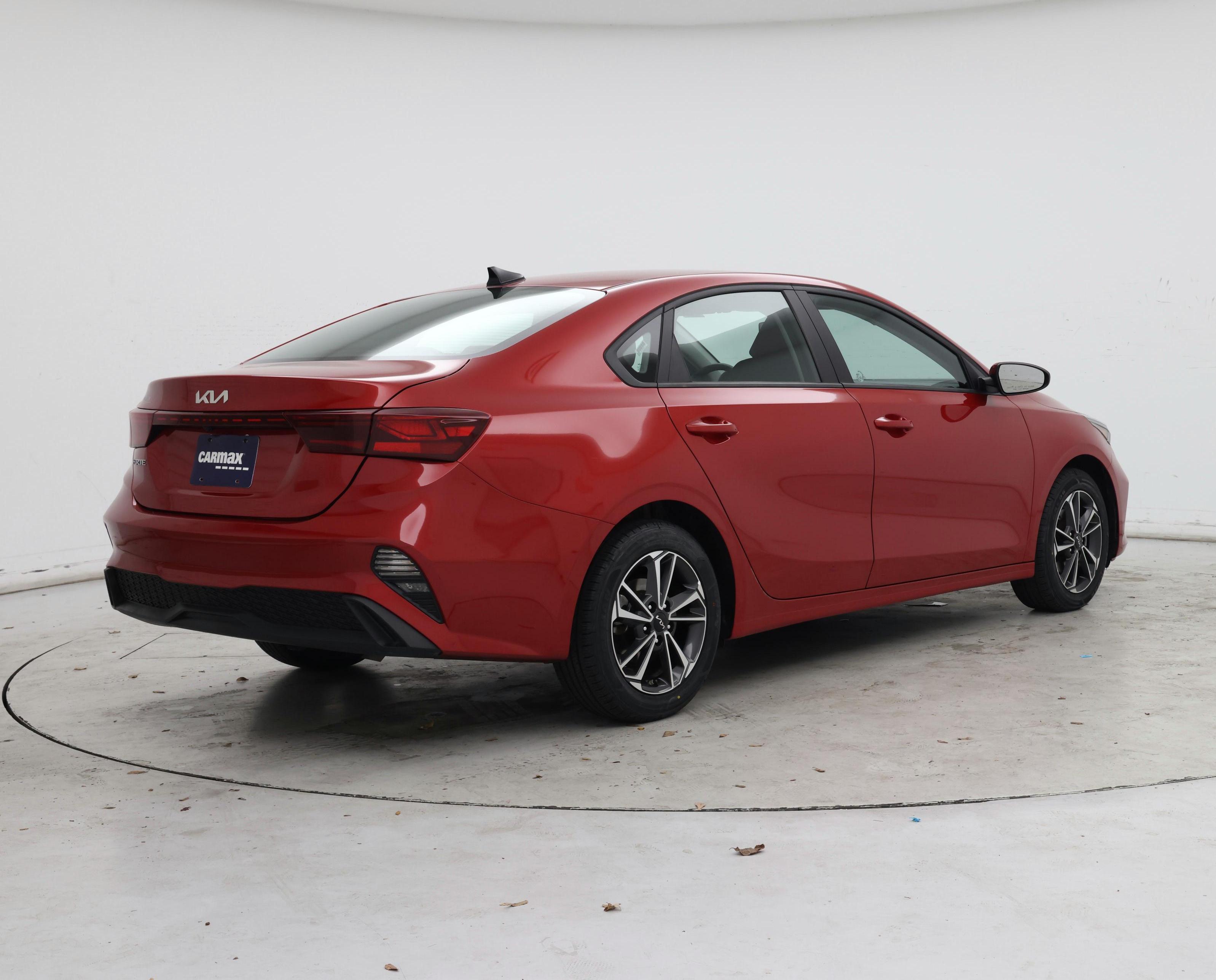 Thumbnail: 2024 Kia Forte - 8