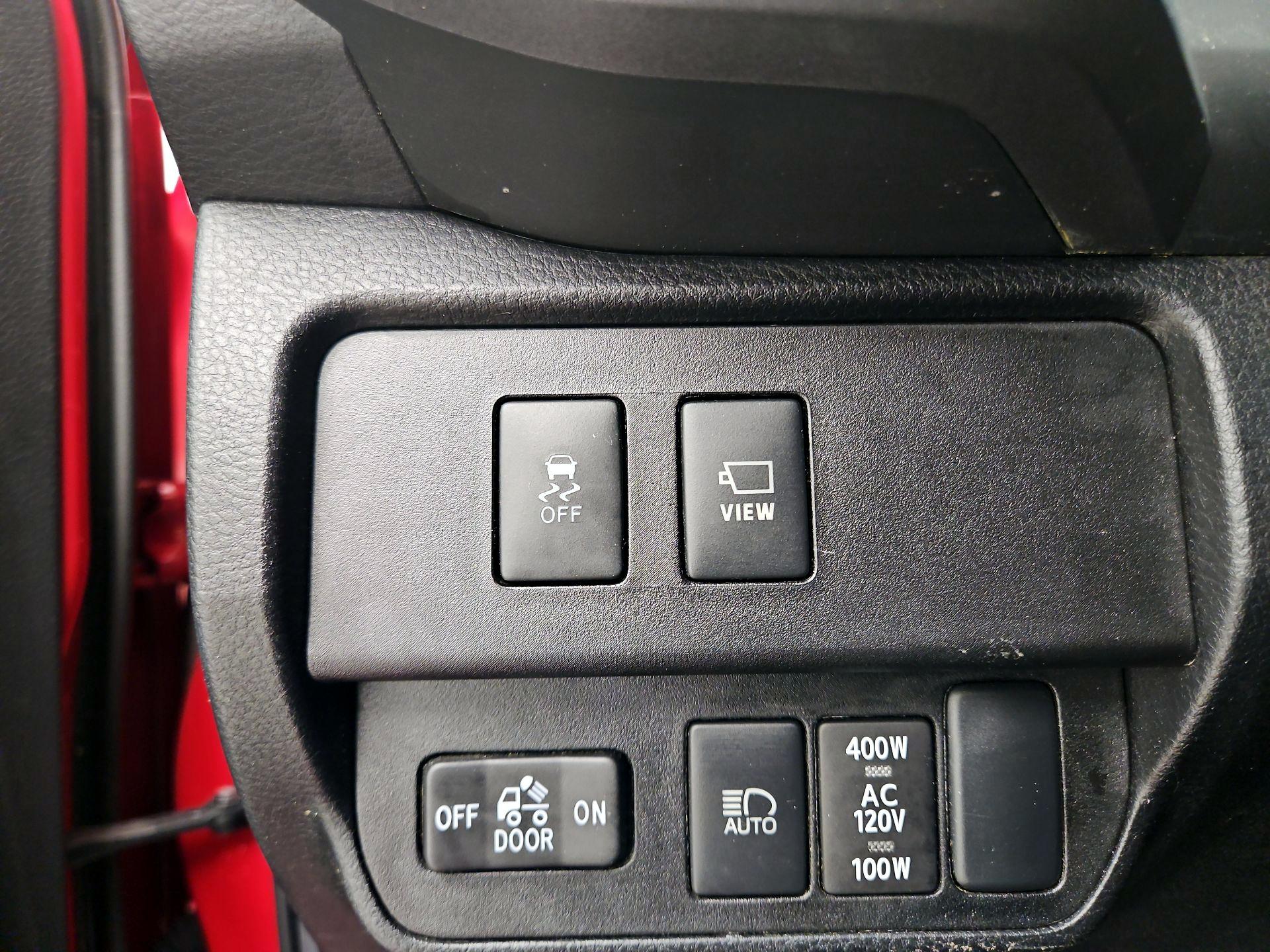 Thumbnail: 2023 Toyota Tacoma - 13