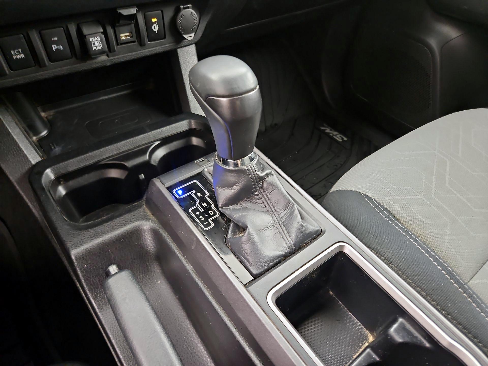 Thumbnail: 2023 Toyota Tacoma - 17