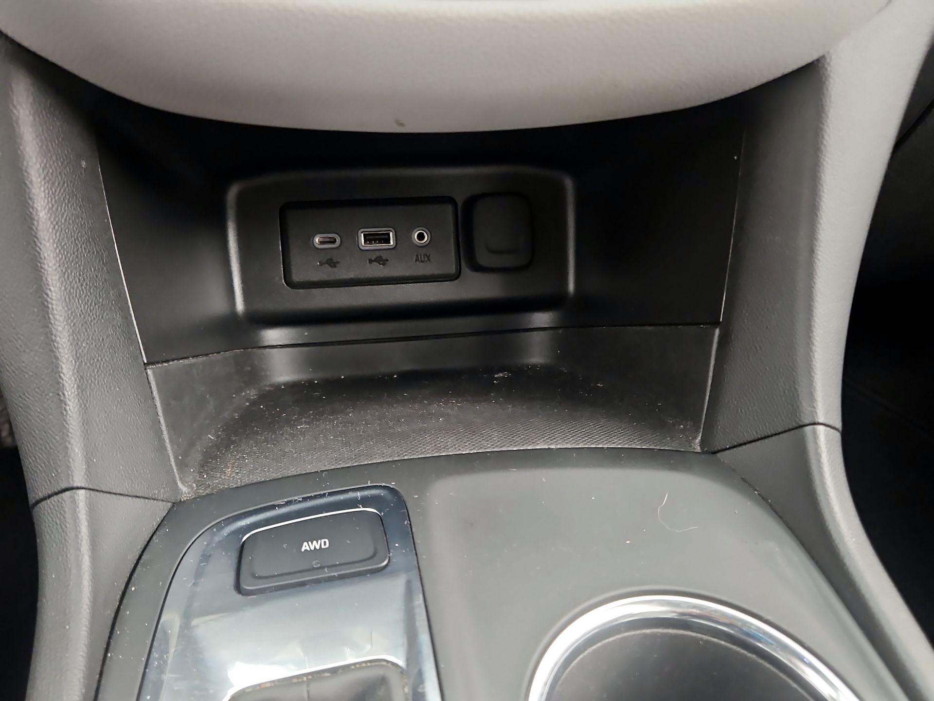 Thumbnail: 2023 Chevrolet Equinox - 18