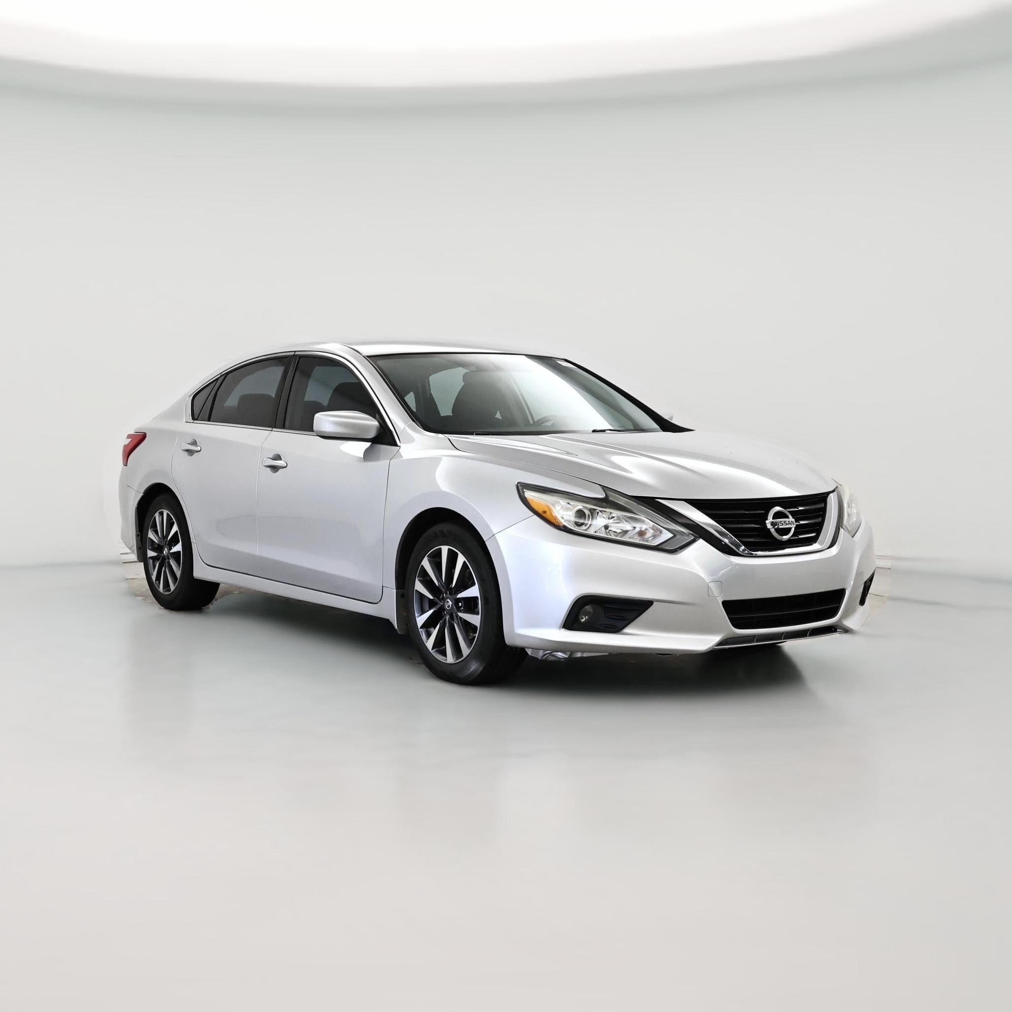 Thumbnail: 2017 Nissan Altima - 1