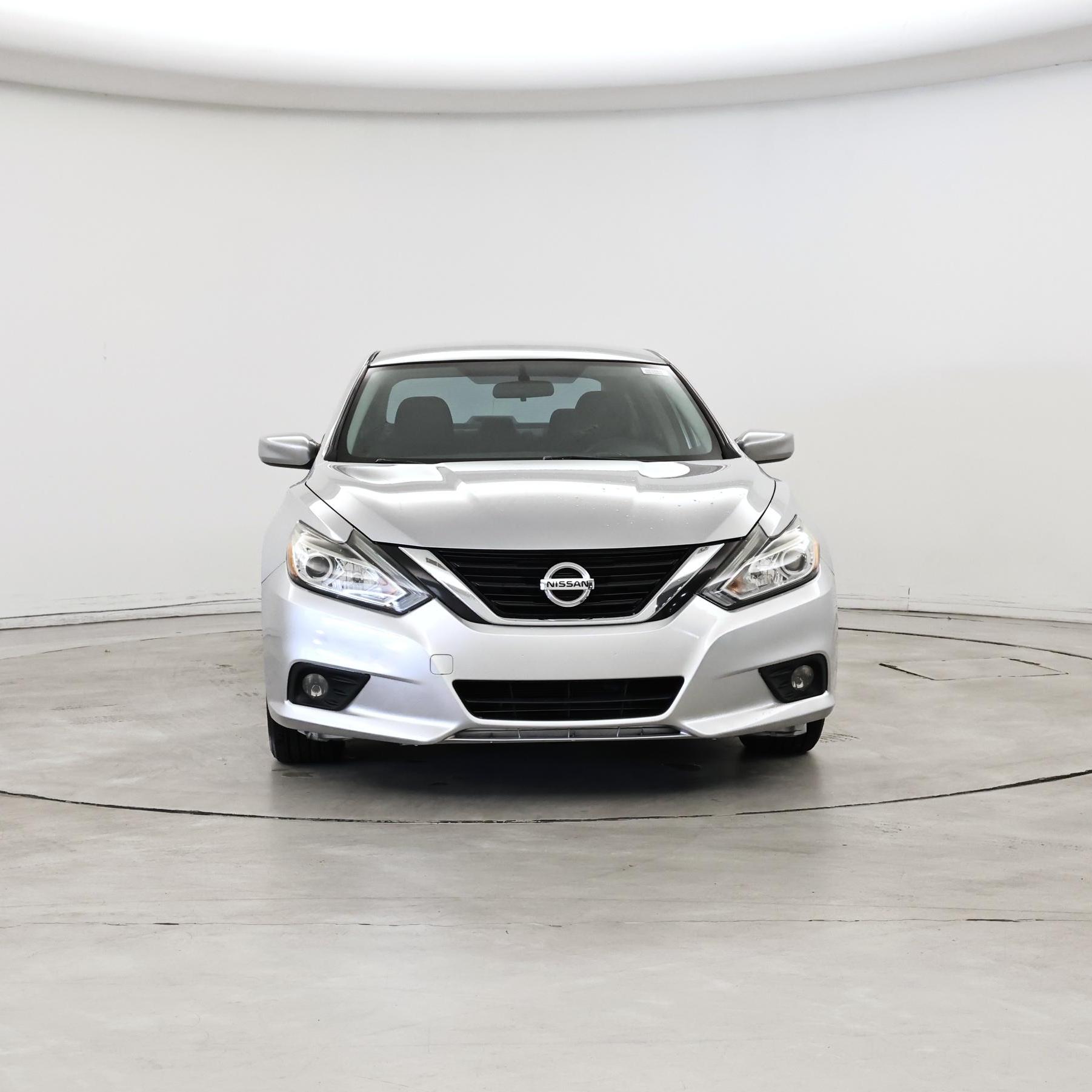 Thumbnail: 2017 Nissan Altima - 5