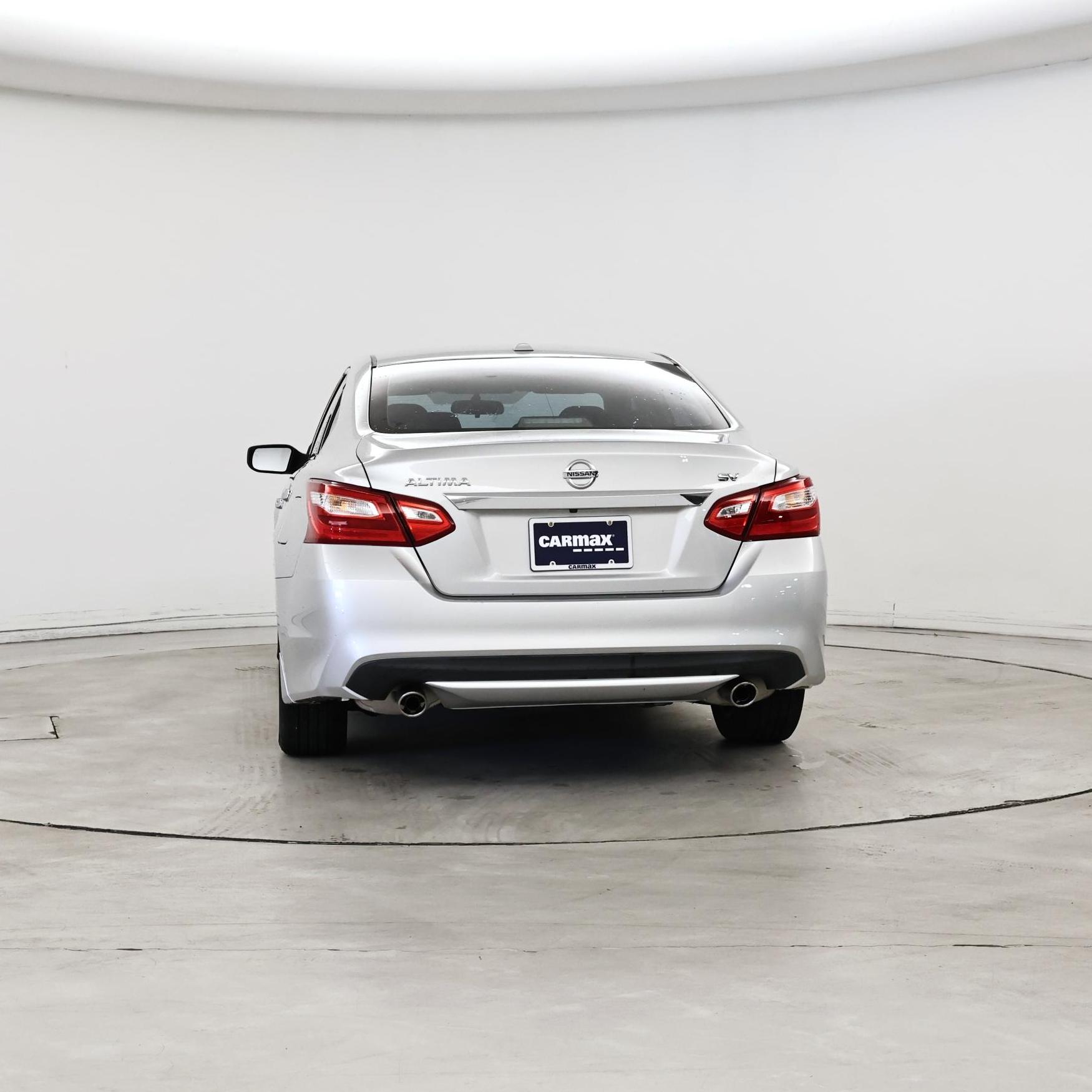 Thumbnail: 2017 Nissan Altima - 6