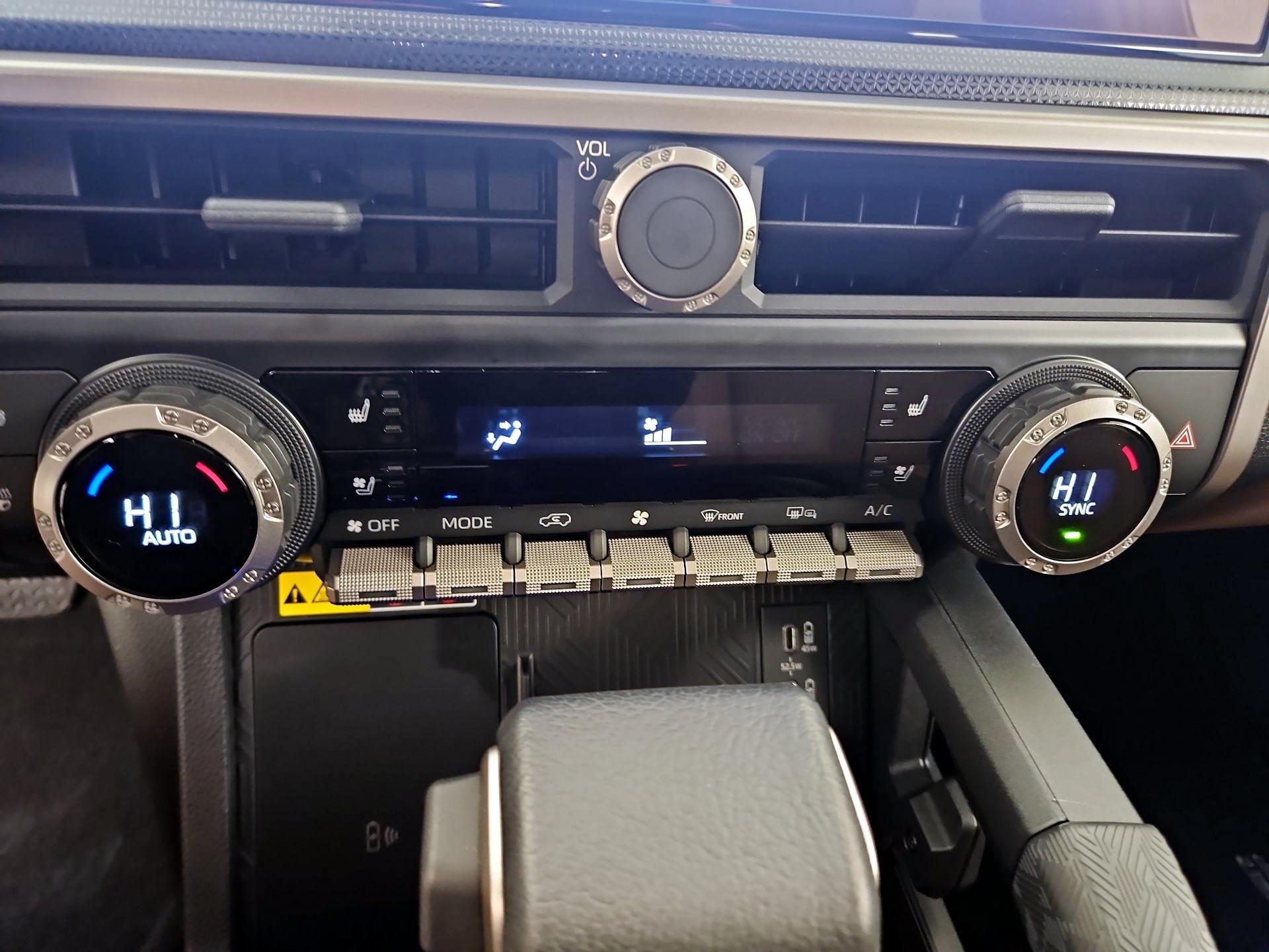 Thumbnail: 2025 Toyota 4Runner - 16