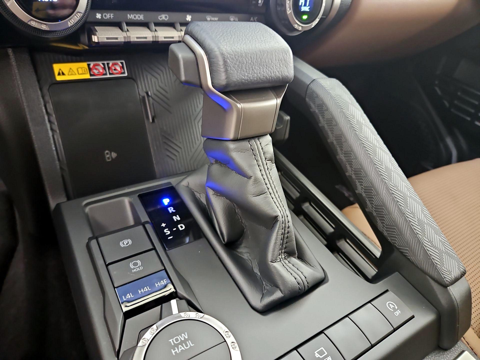 Thumbnail: 2025 Toyota 4Runner - 17