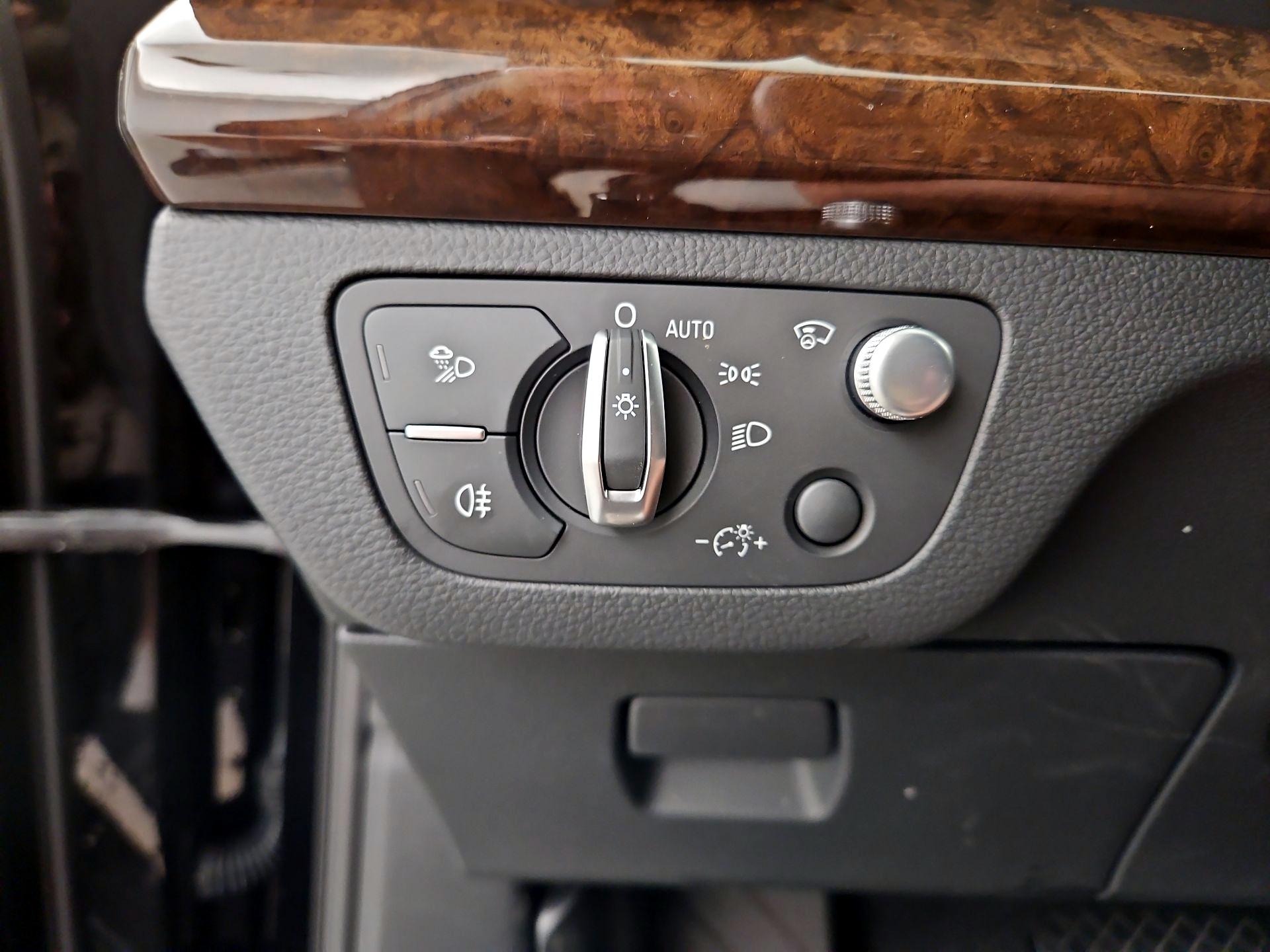 Thumbnail: 2020 Audi Q5 - 13