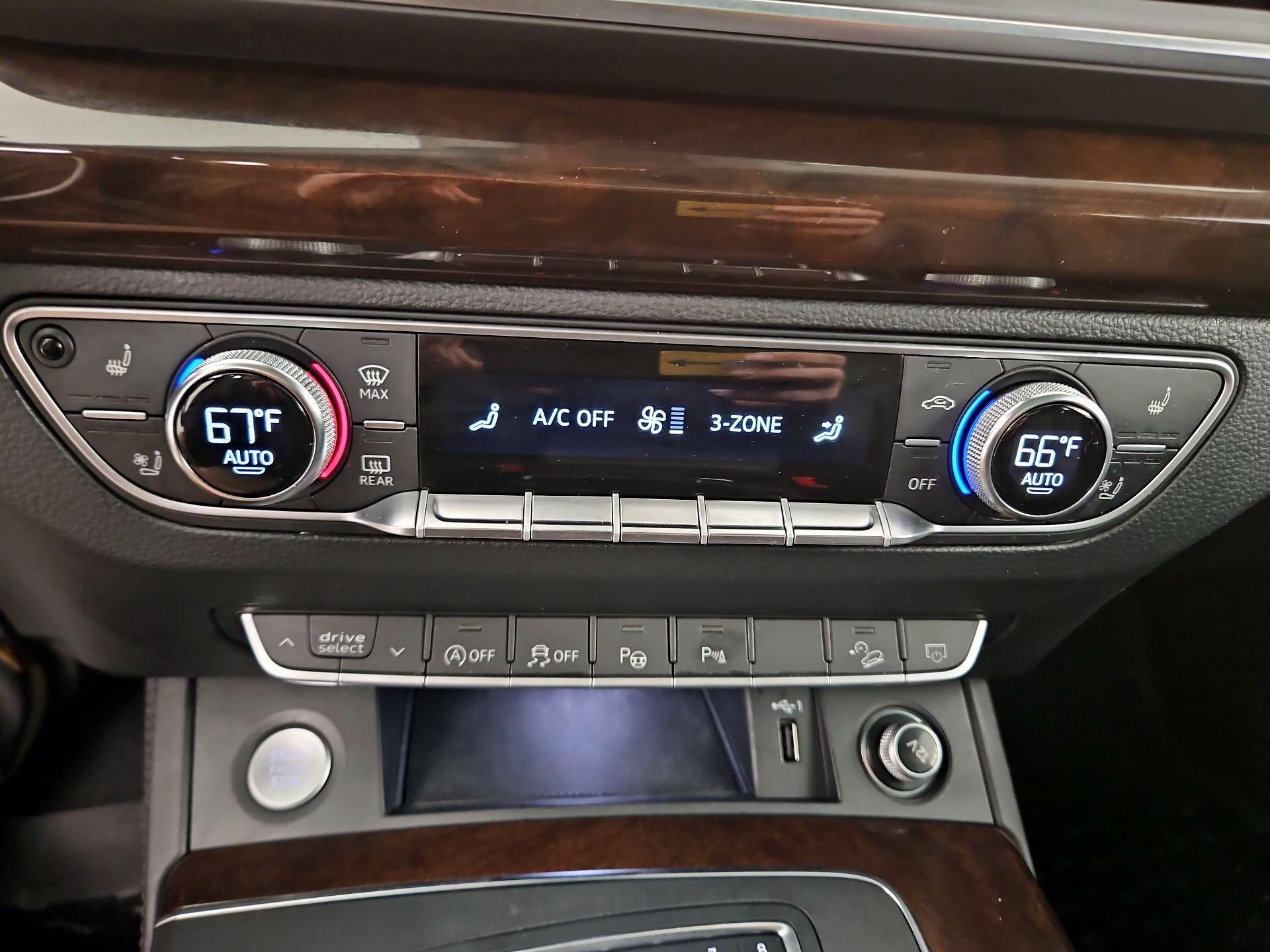 Thumbnail: 2020 Audi Q5 - 17