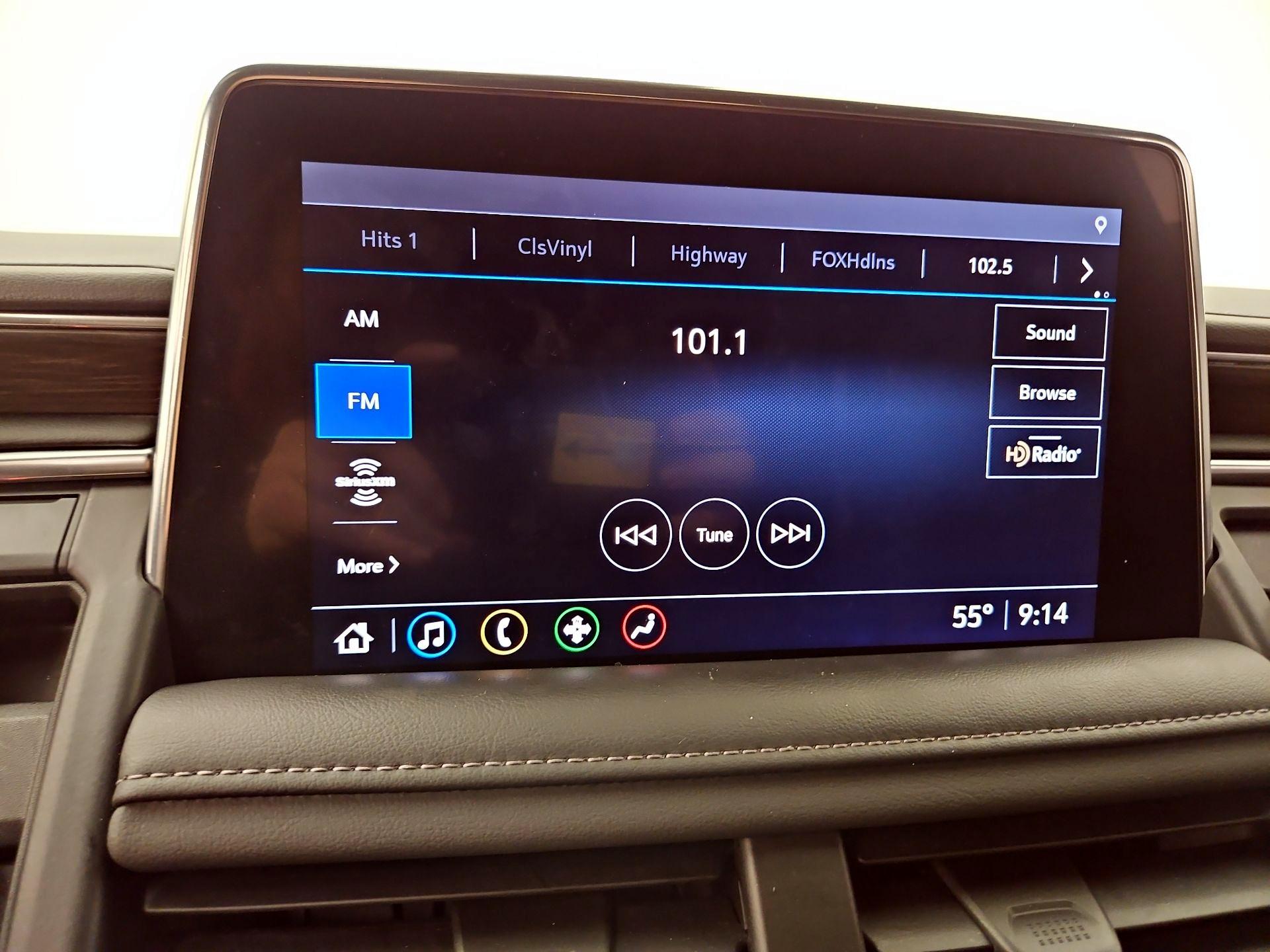 Thumbnail: 2021 Chevrolet Suburban - 15